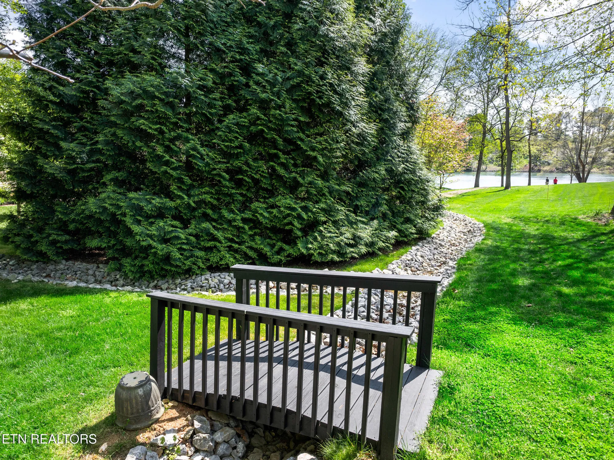 Property Slideshow image 58 of 59 | 106 tecumseh ln, Loudon, TN, 37774