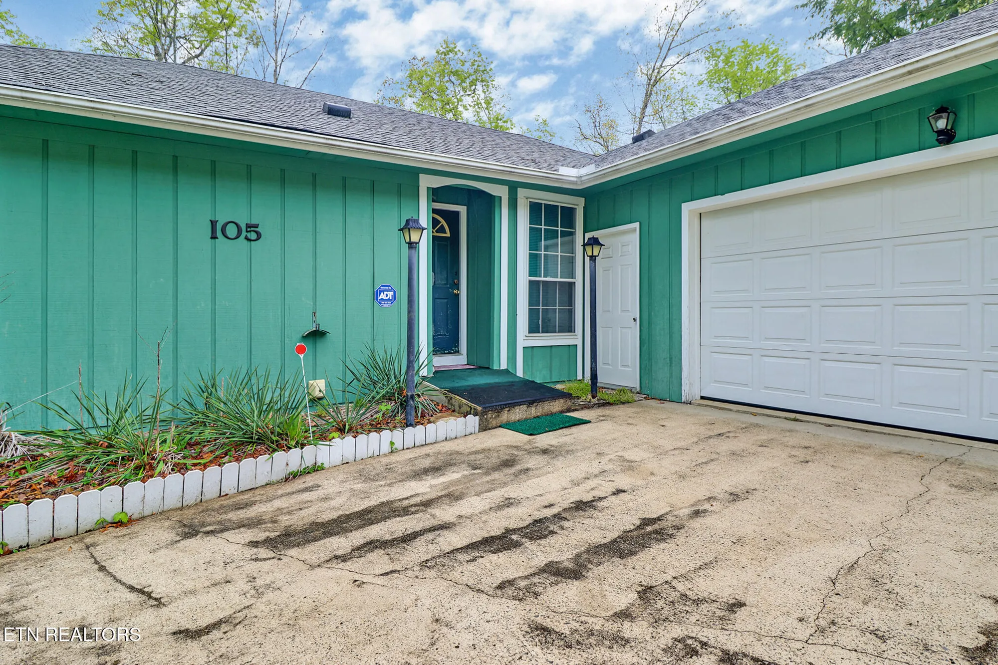 Property Slideshow image 30 of 42 | 105 lakeshire dr, Crossville, TN, 38558