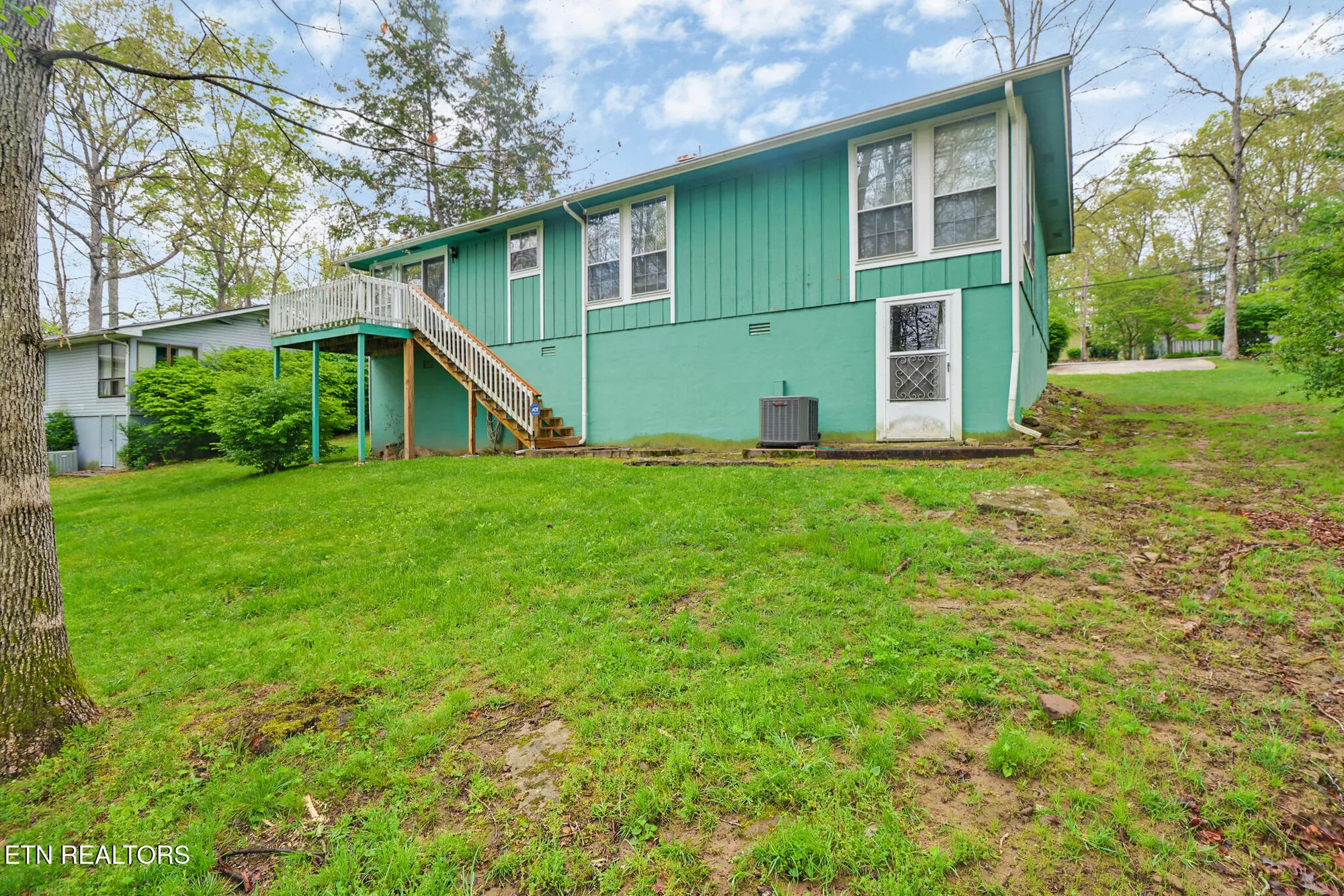 Property Slideshow image 33 of 42 | 105 lakeshire dr, Crossville, TN, 38558