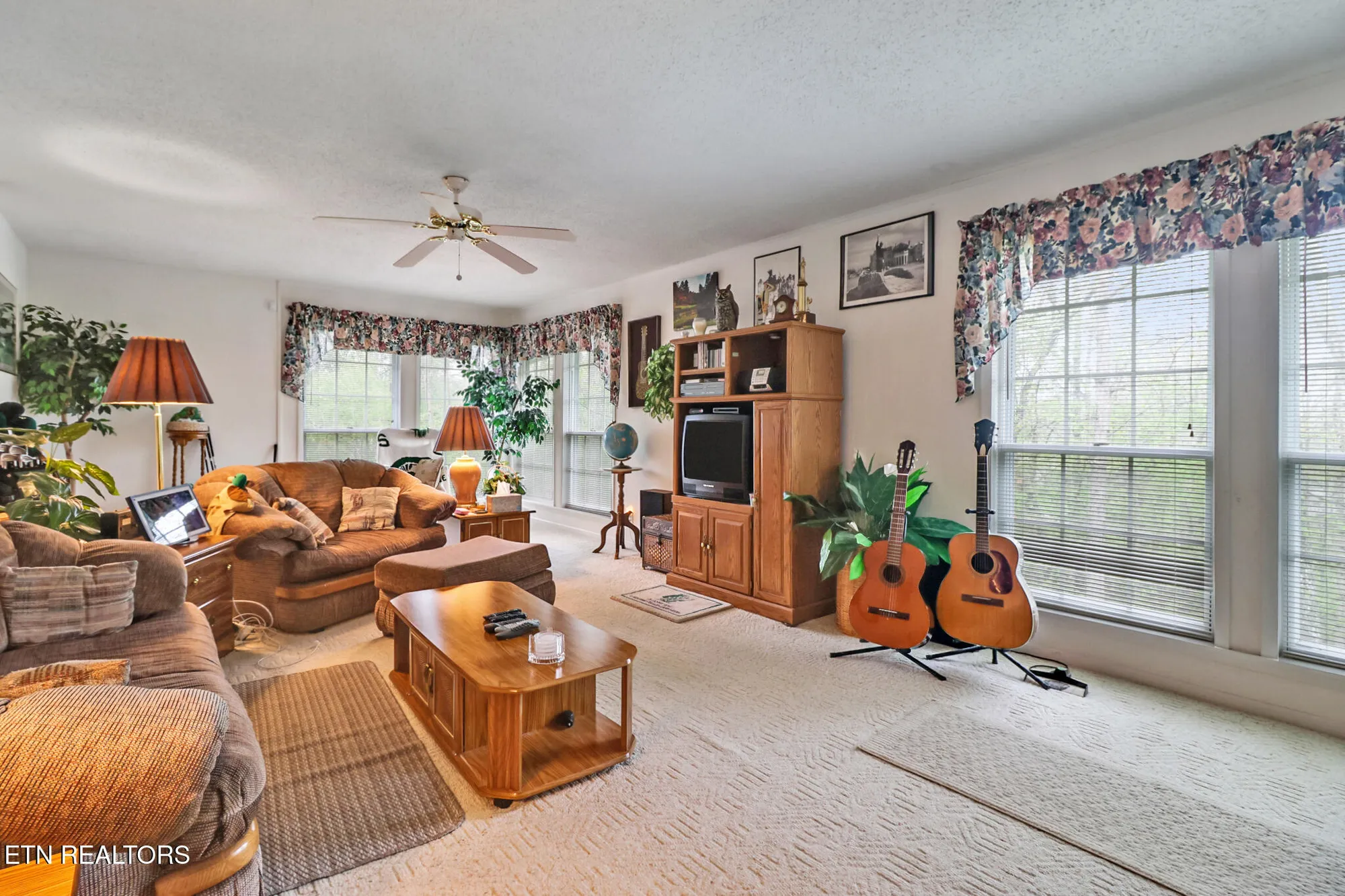 Property Slideshow image 7 of 42 | 105 lakeshire dr, Crossville, TN, 38558