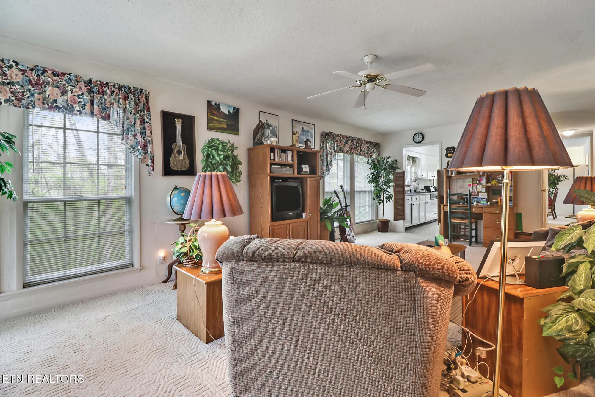 Property Slideshow image 8 of 42 | 105 lakeshire dr, Crossville, TN, 38558