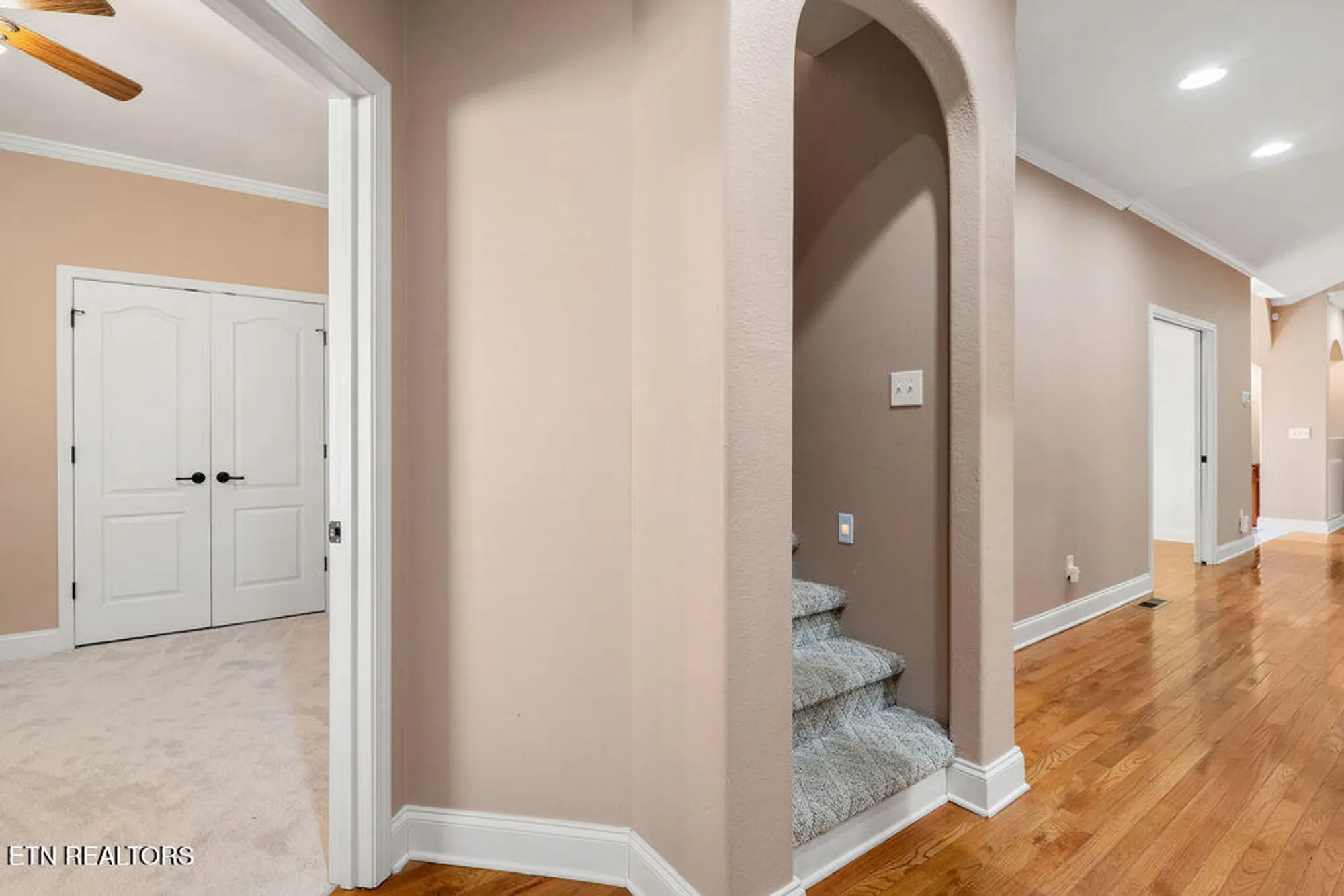 Property Slideshow image 20 of 37 | 118 oohleeno way, Loudon, TN, 37774