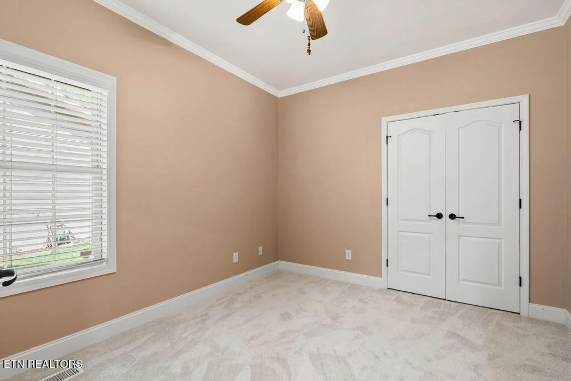 Property Slideshow image 21 of 37 | 118 oohleeno way, Loudon, TN, 37774