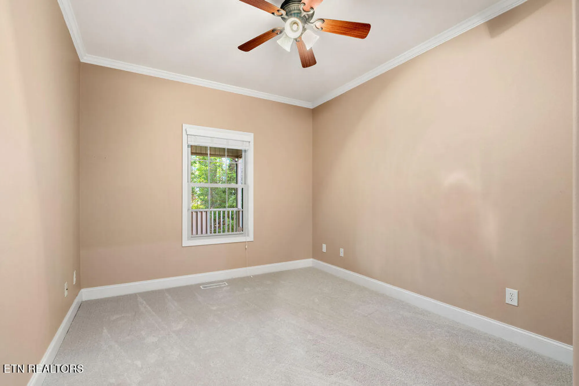 Property Slideshow image 23 of 37 | 118 oohleeno way, Loudon, TN, 37774