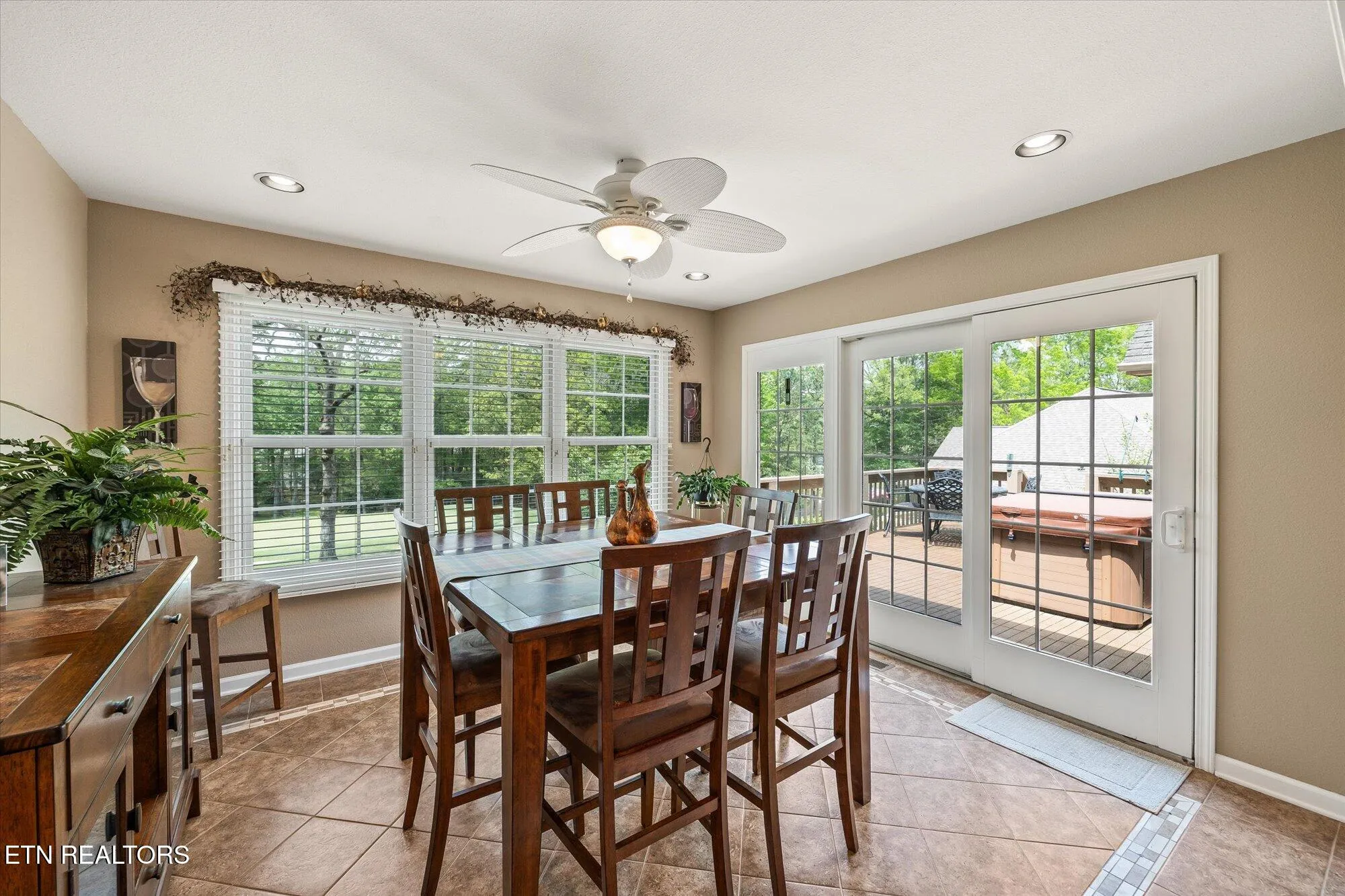 Property Slideshow image 19 of 47 | 106 mariners dr, Crossville, TN, 38558