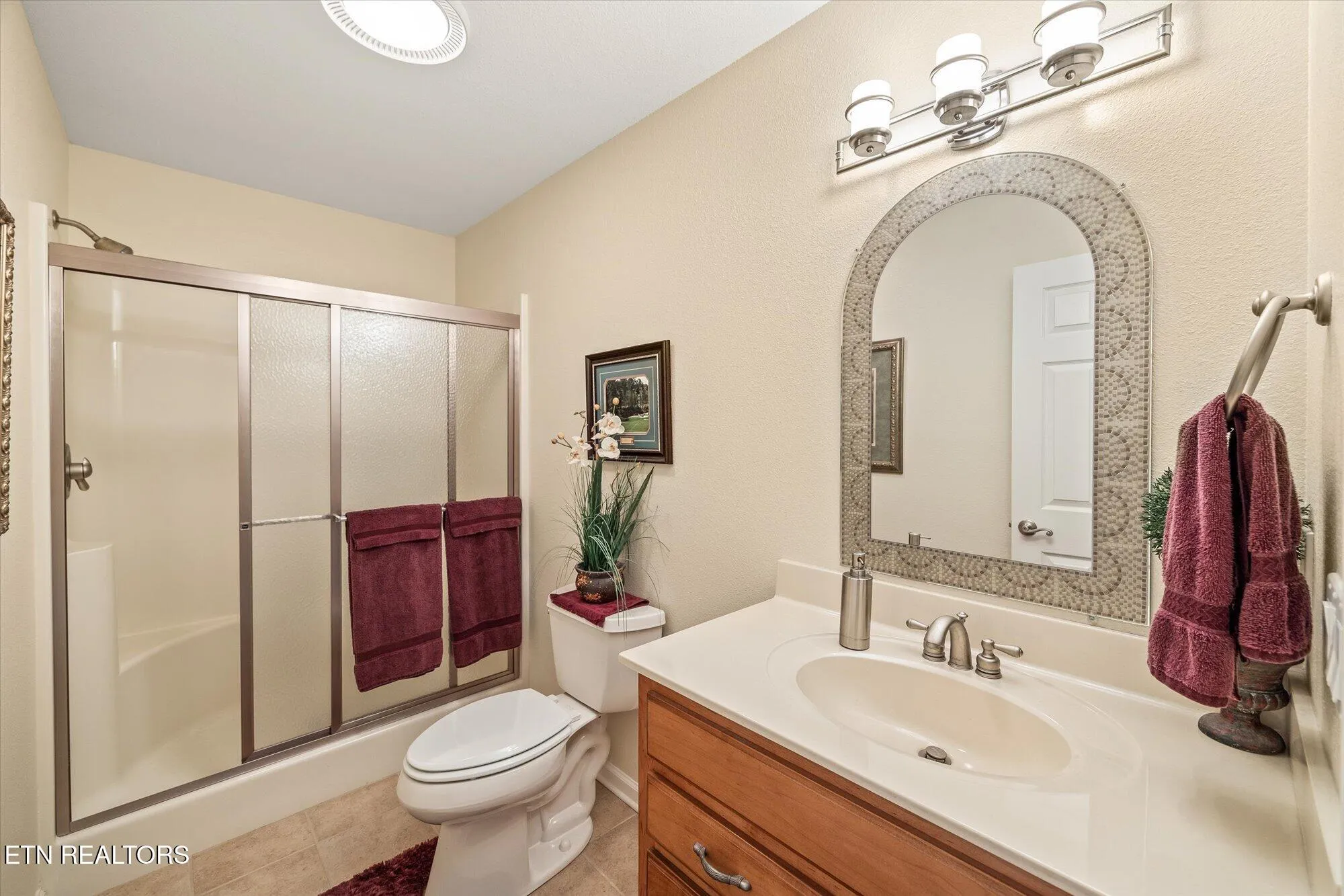 Property Slideshow image 31 of 47 | 106 mariners dr, Crossville, TN, 38558