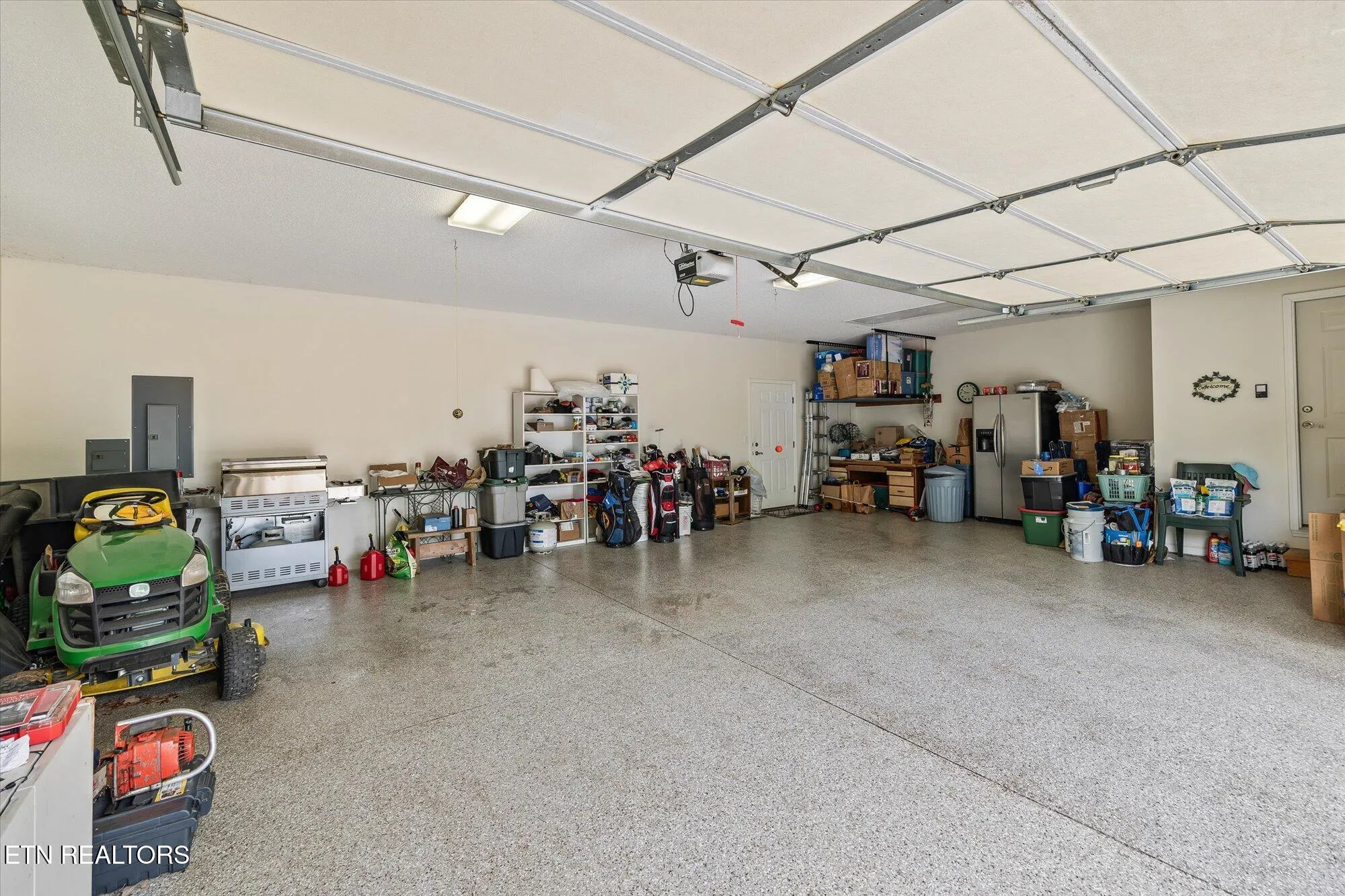 Property Slideshow image 36 of 47 | 106 mariners dr, Crossville, TN, 38558