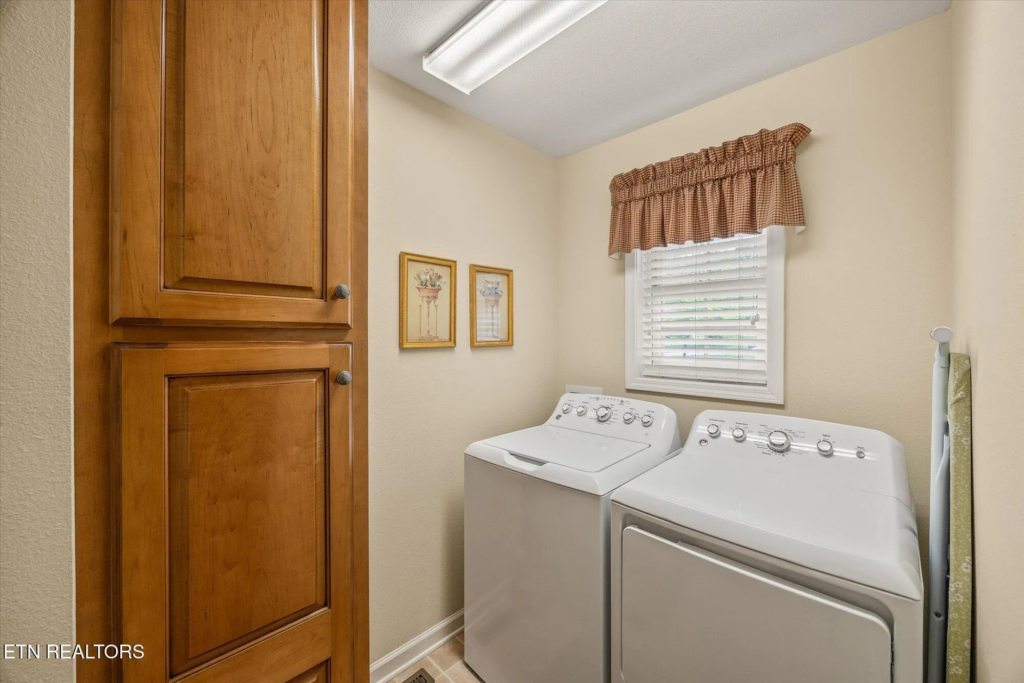 Property Slideshow image 35 of 47 | 106 mariners dr, Crossville, TN, 38558