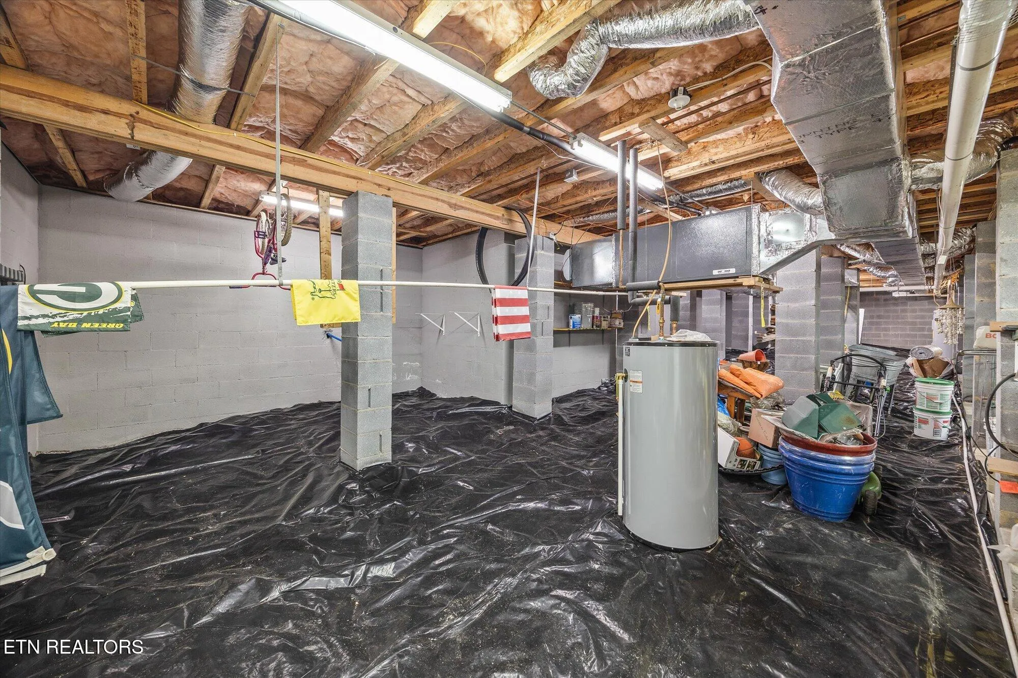 Property Slideshow image 37 of 47 | 106 mariners dr, Crossville, TN, 38558