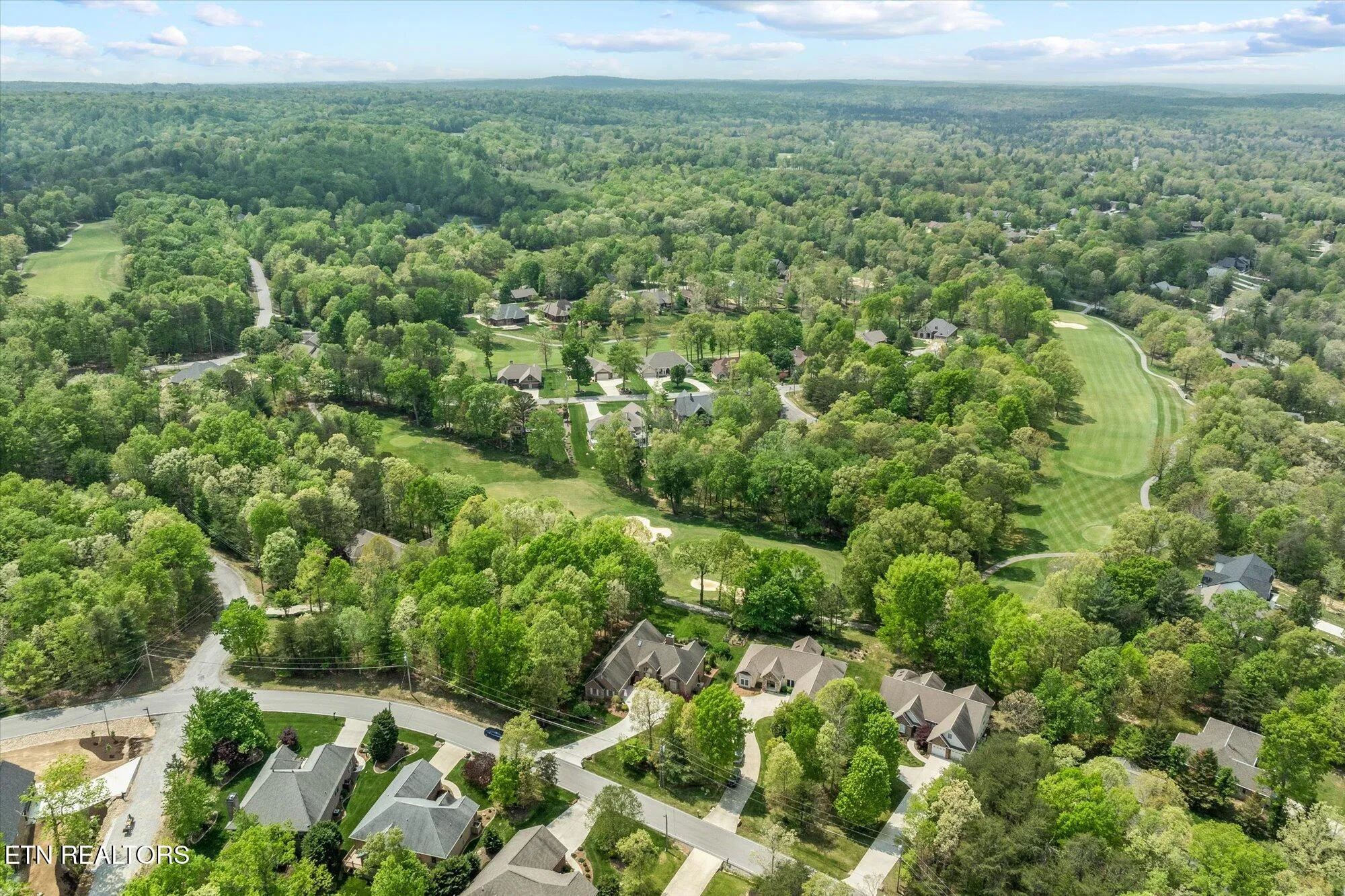 Property Slideshow image 40 of 47 | 106 mariners dr, Crossville, TN, 38558