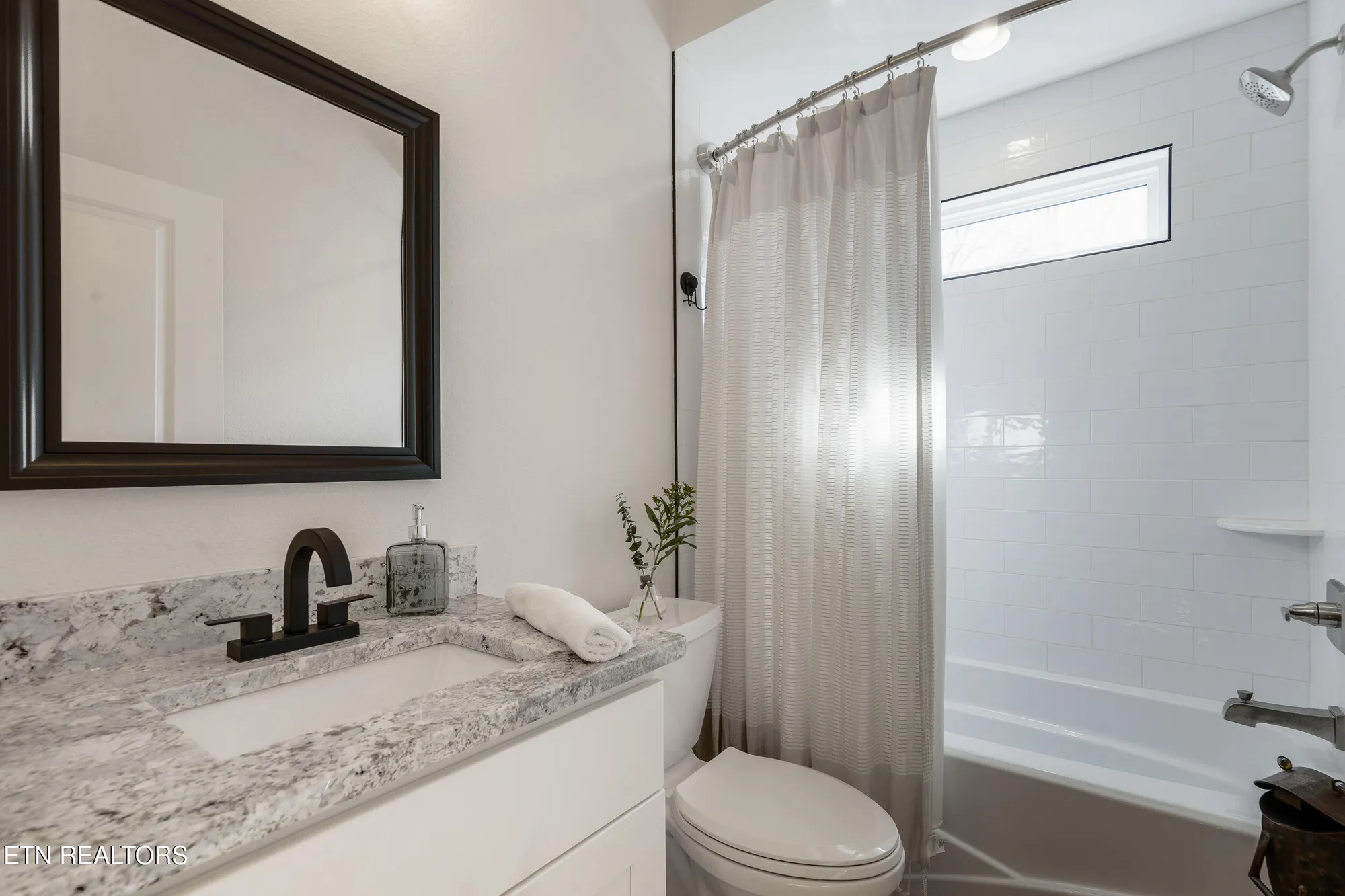 Property Slideshow image 27 of 46 | 315 ogana trce, Loudon, TN, 37774