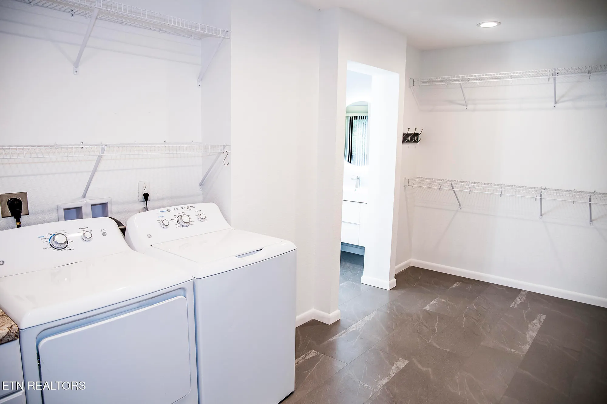 Property Slideshow image 34 of 60 | 194 forest view dr, Crossville, TN, 38558