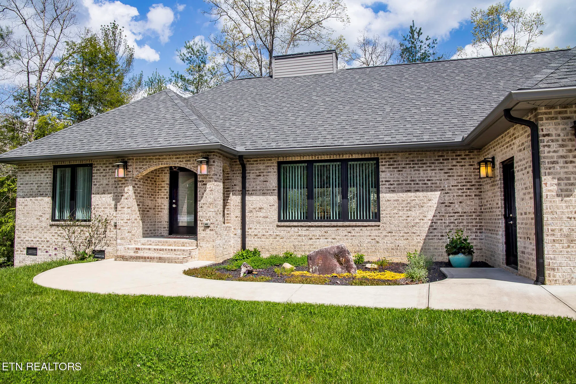 Property Slideshow image 5 of 60 | 194 forest view dr, Crossville, TN, 38558