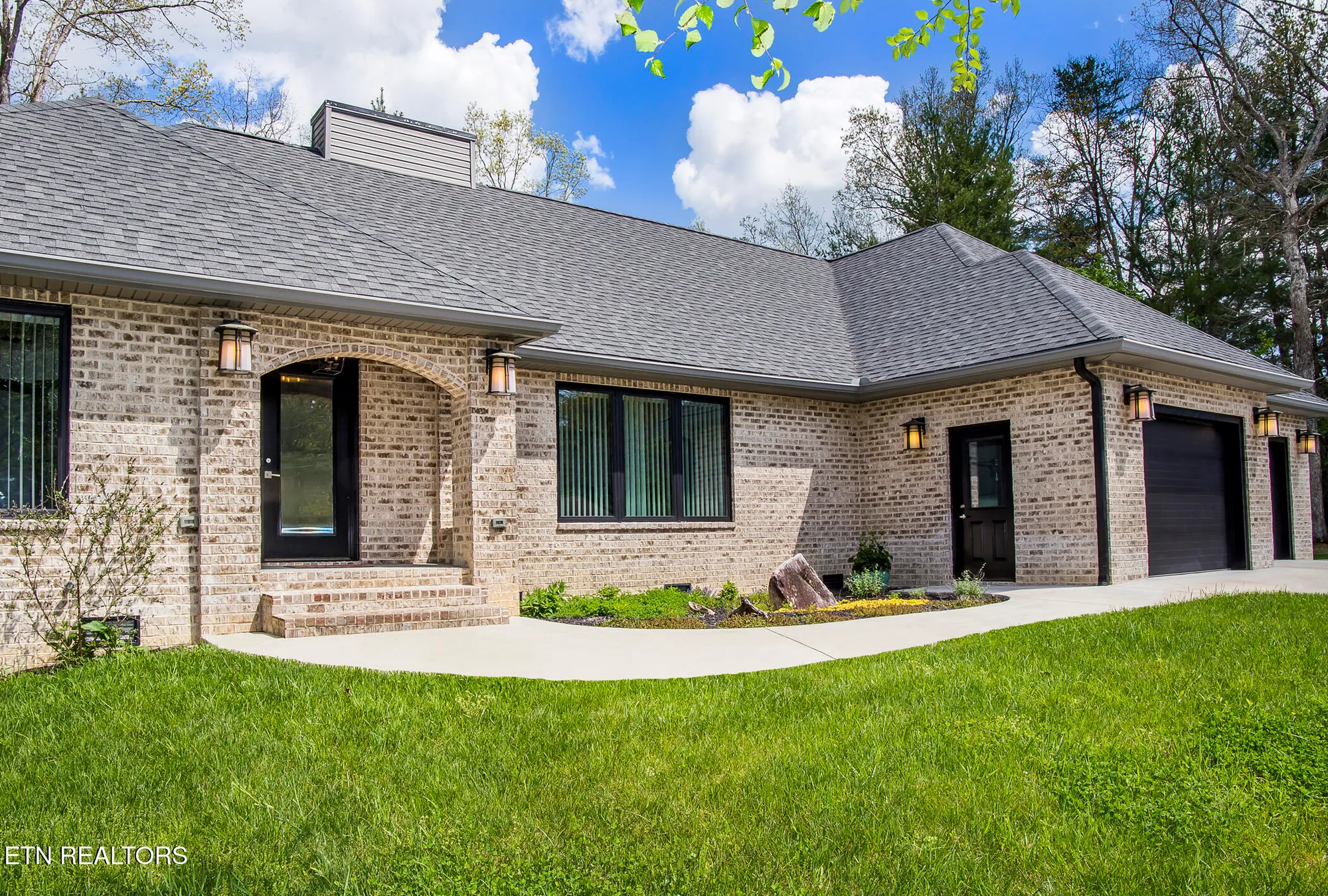 Property Slideshow image 6 of 60 | 194 forest view dr, Crossville, TN, 38558