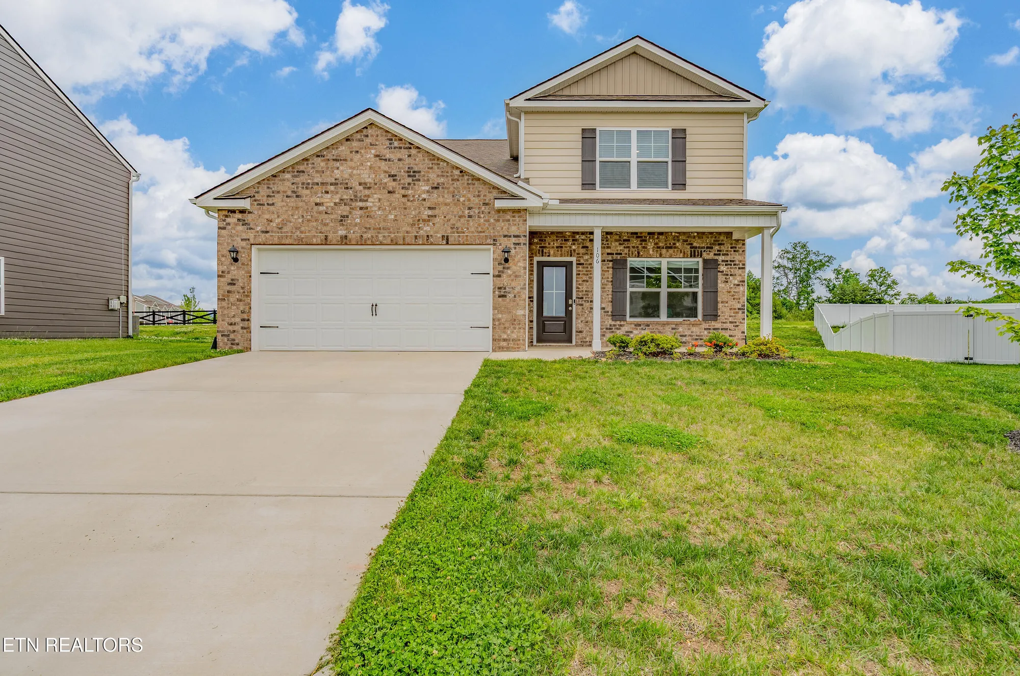 Property Slideshow image 1 of 43 | 106 gigi ln, Oak Ridge, TN, 37830