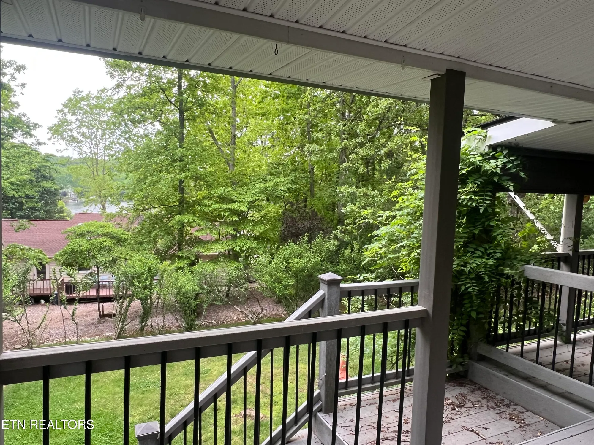 Property Slideshow image 10 of 60 | 137 lakeshire dr, Crossville, TN, 38558