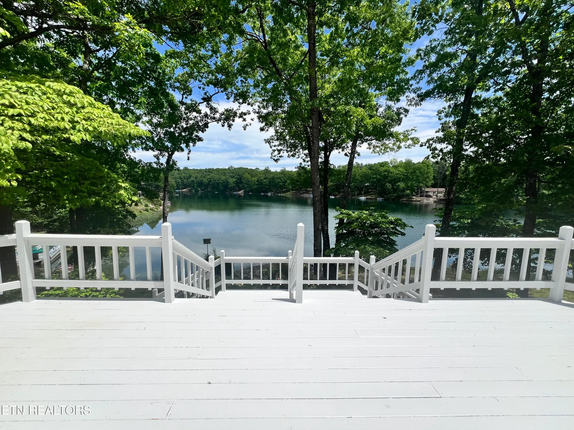 Property Slideshow image 3 of 43 | 124 canterbury dr, Crossville, TN, 38558