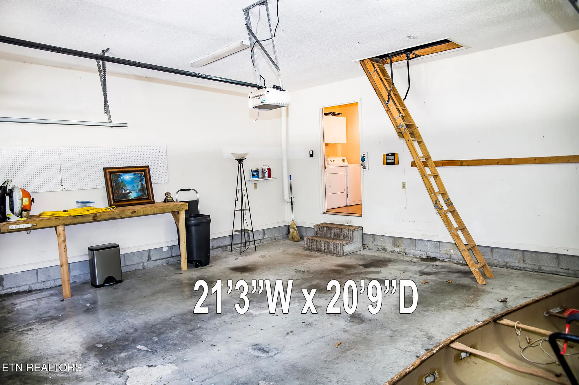 Property Slideshow image 37 of 52 | 247 lakeview dr, Crossville, TN, 38558