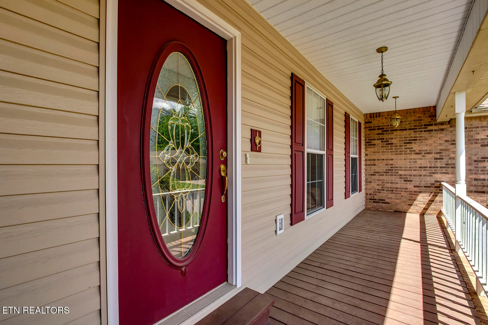 Property Slideshow image 5 of 61 | 309 saligugi ln, Loudon, TN, 37774