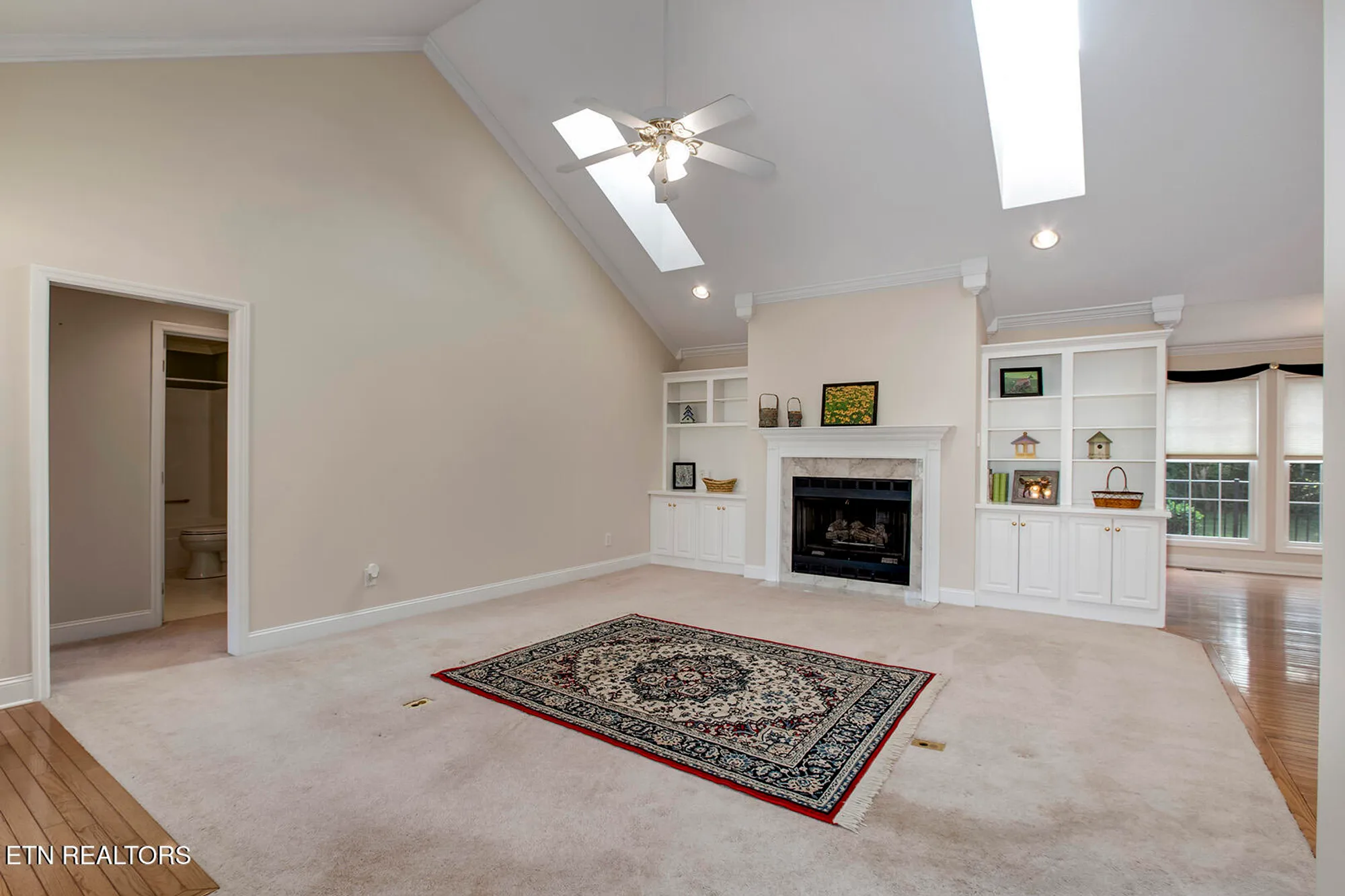 Property Slideshow image 9 of 61 | 309 saligugi ln, Loudon, TN, 37774