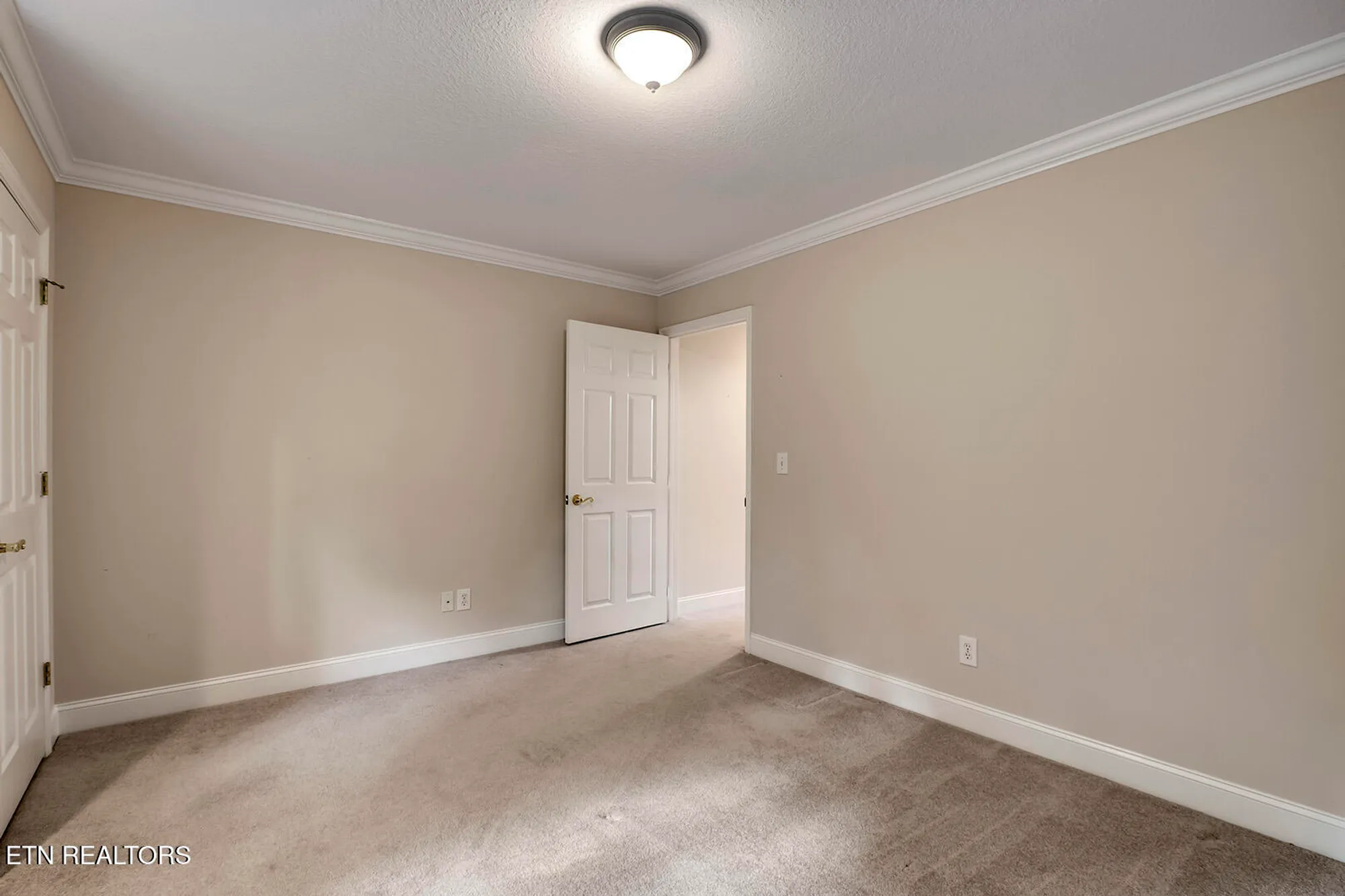 Property Slideshow image 47 of 61 | 309 saligugi ln, Loudon, TN, 37774