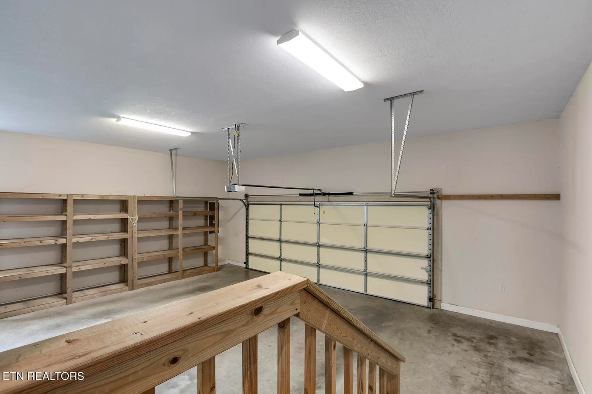 Property Slideshow image 48 of 61 | 309 saligugi ln, Loudon, TN, 37774