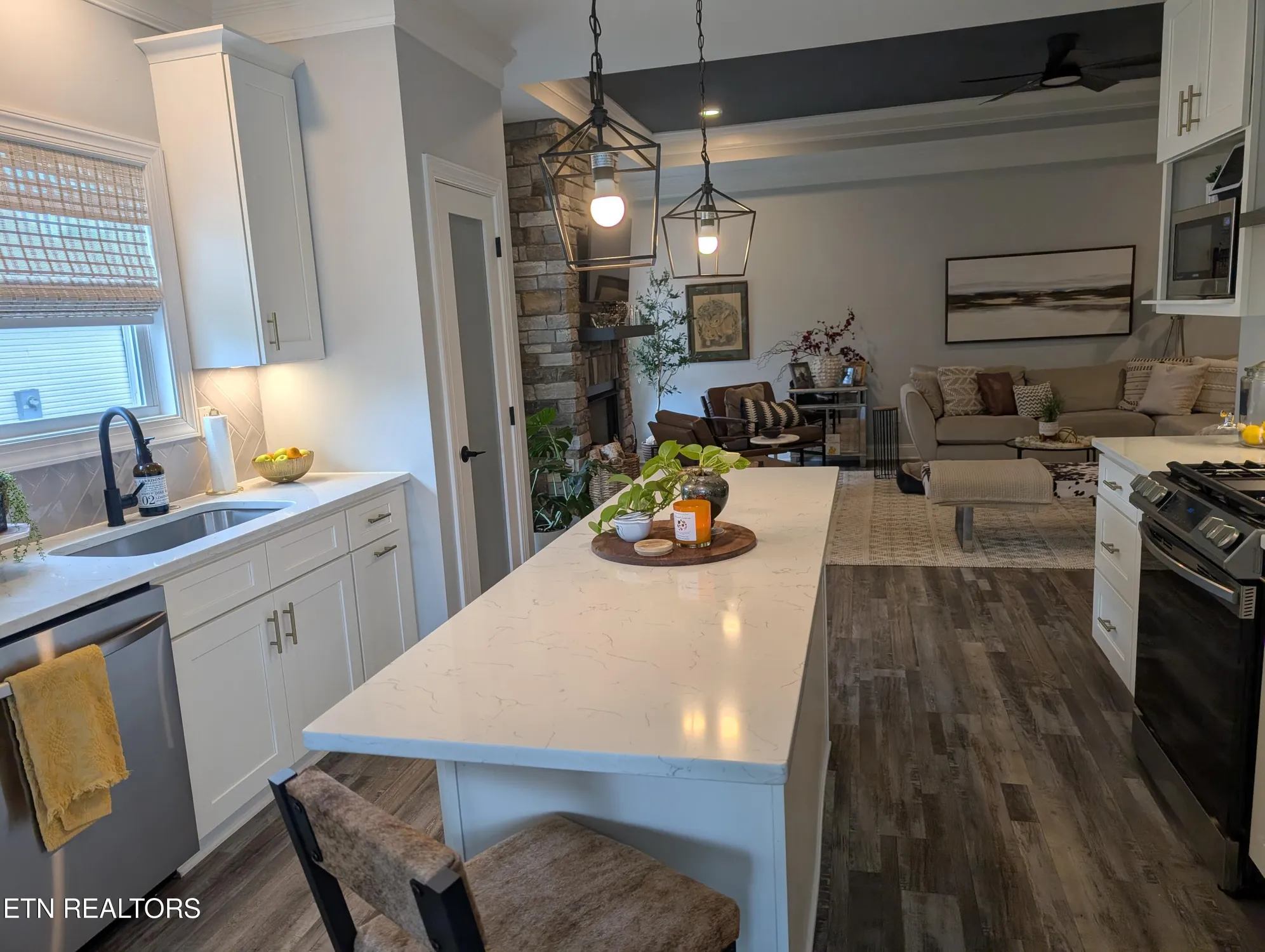 Property Slideshow image 17 of 36 | 140 elokwa way, Loudon, TN, 37774