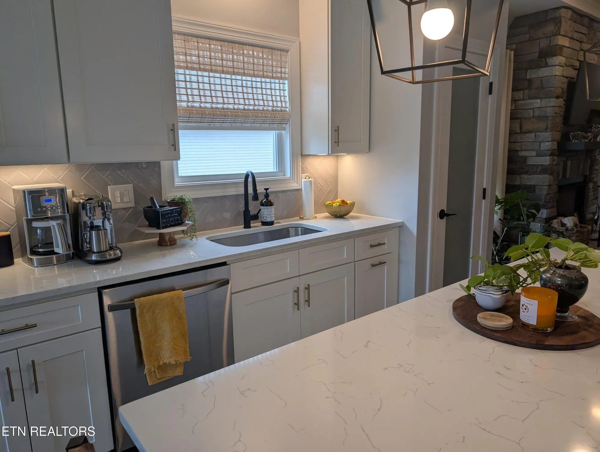 Property Slideshow image 18 of 36 | 140 elokwa way, Loudon, TN, 37774