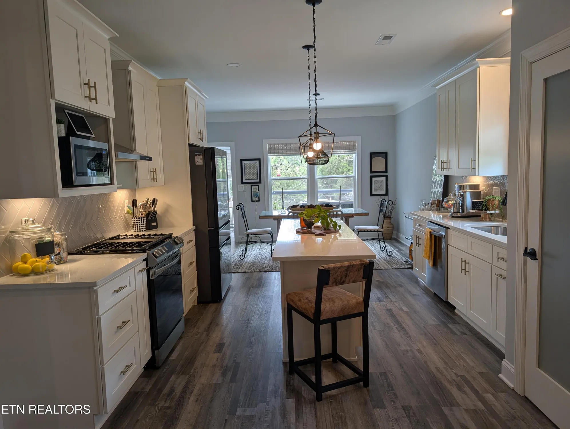 Property Slideshow image 16 of 36 | 140 elokwa way, Loudon, TN, 37774