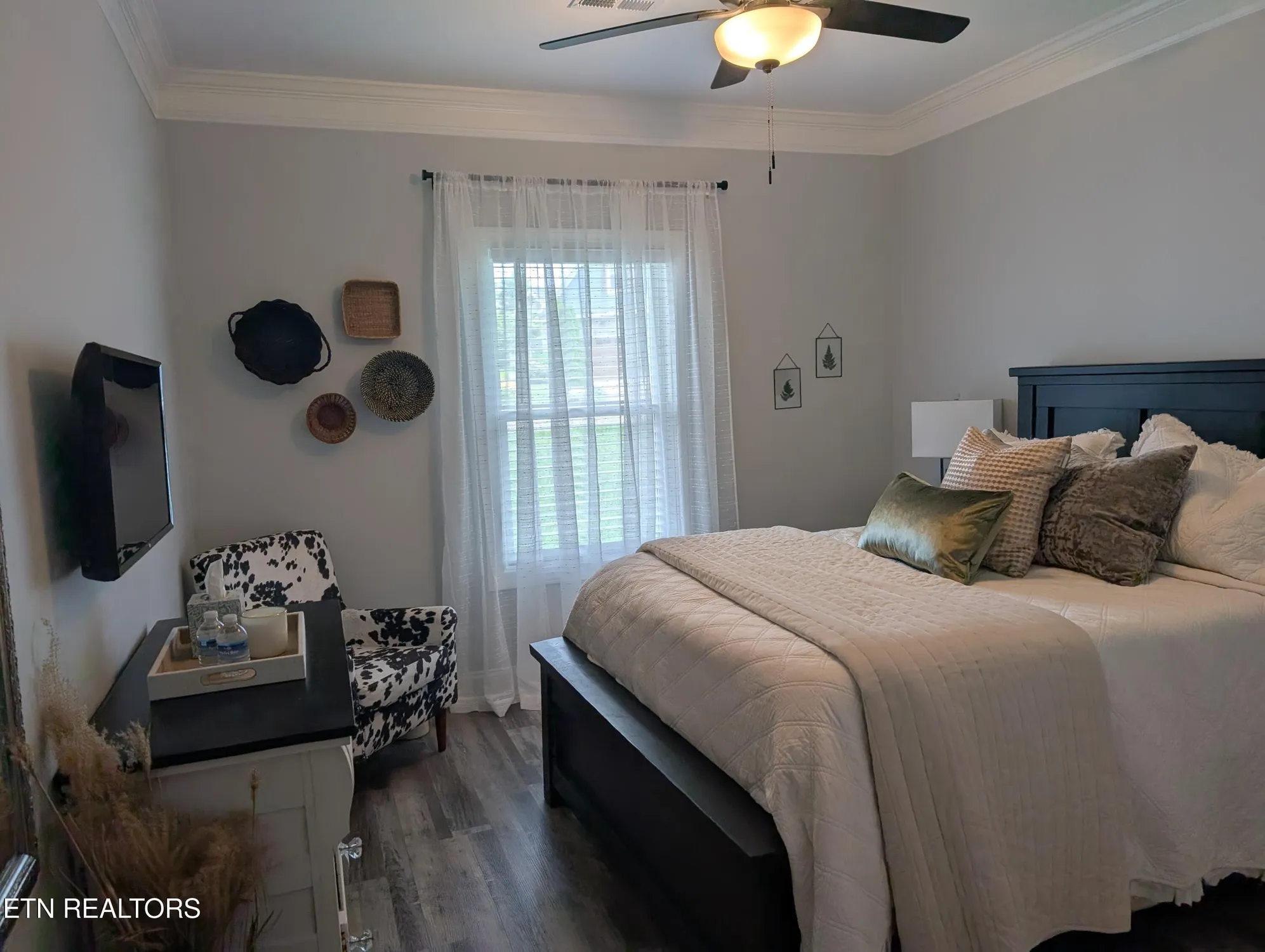 Property Slideshow image 22 of 36 | 140 elokwa way, Loudon, TN, 37774