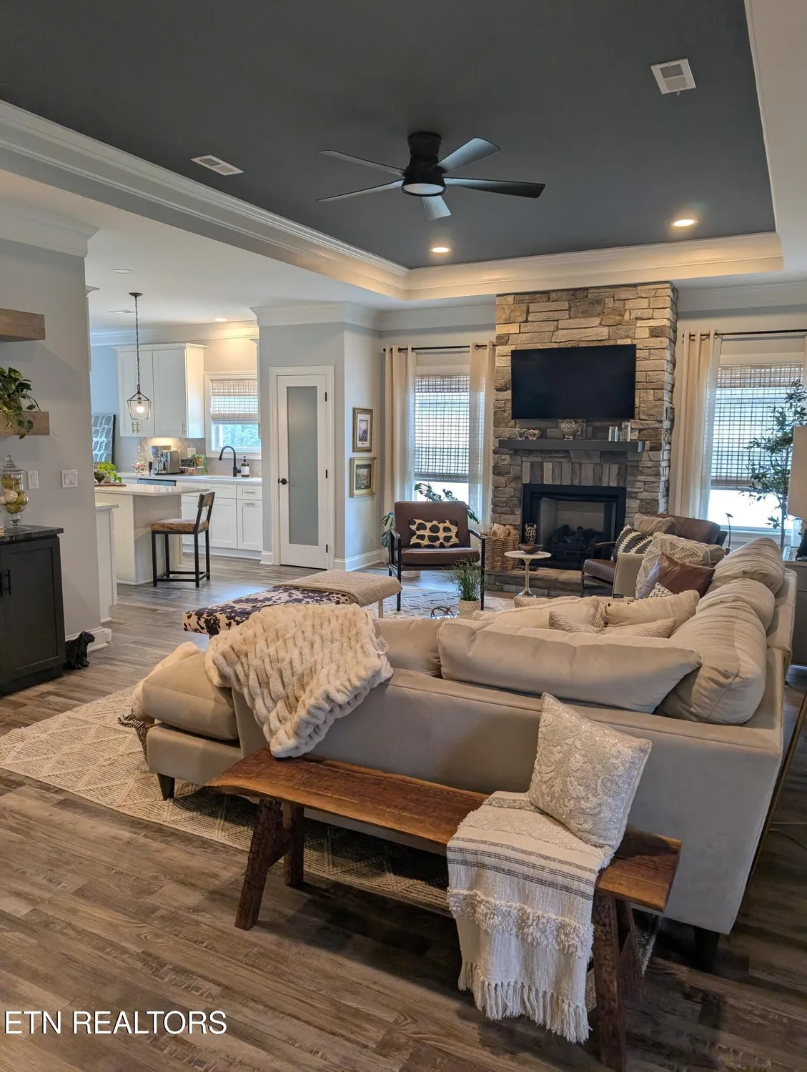 Property Slideshow image 10 of 36 | 140 elokwa way, Loudon, TN, 37774