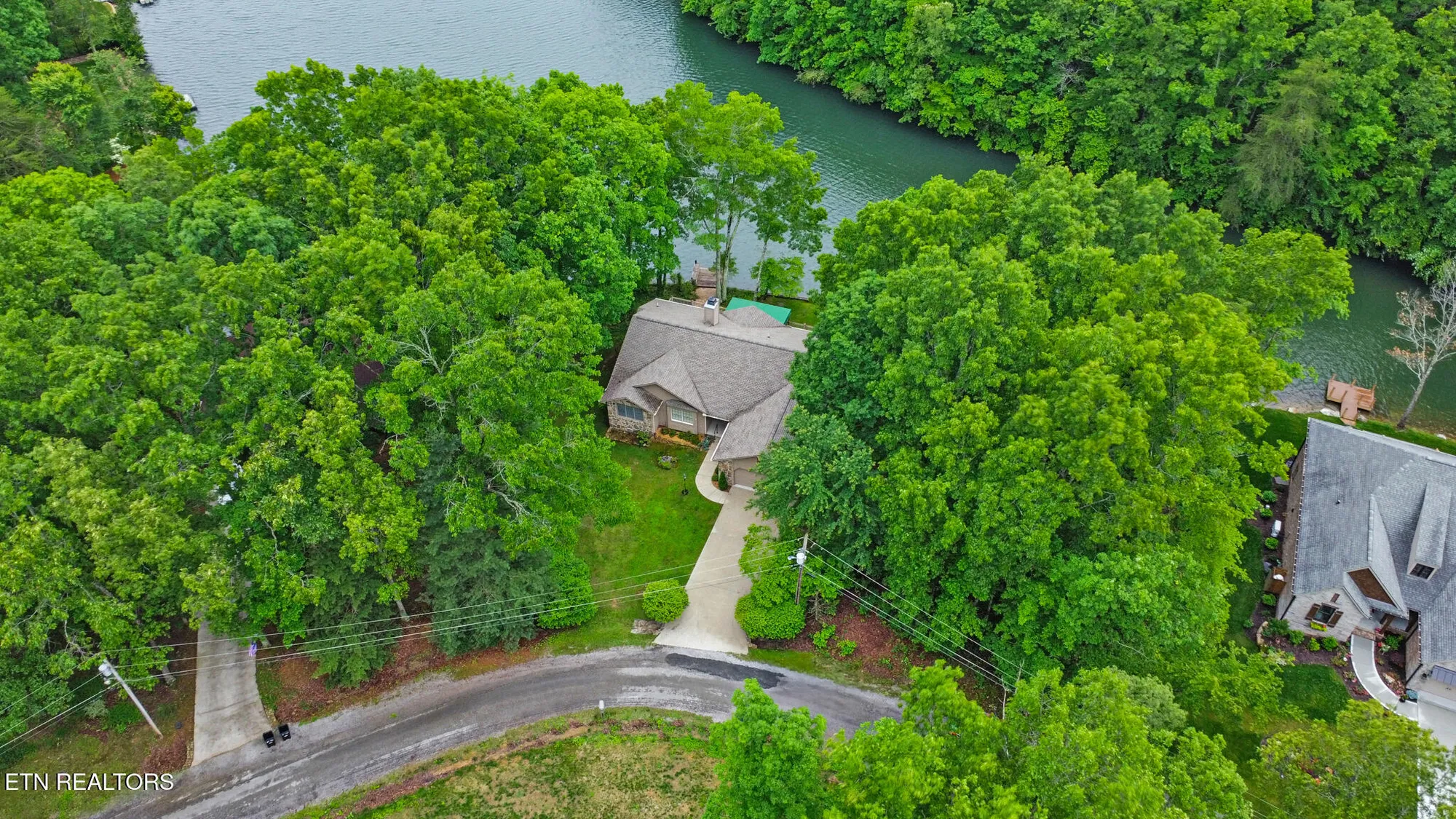 Property Slideshow image 4 of 58 | 45 calderwood cir, Crossville, TN, 38558