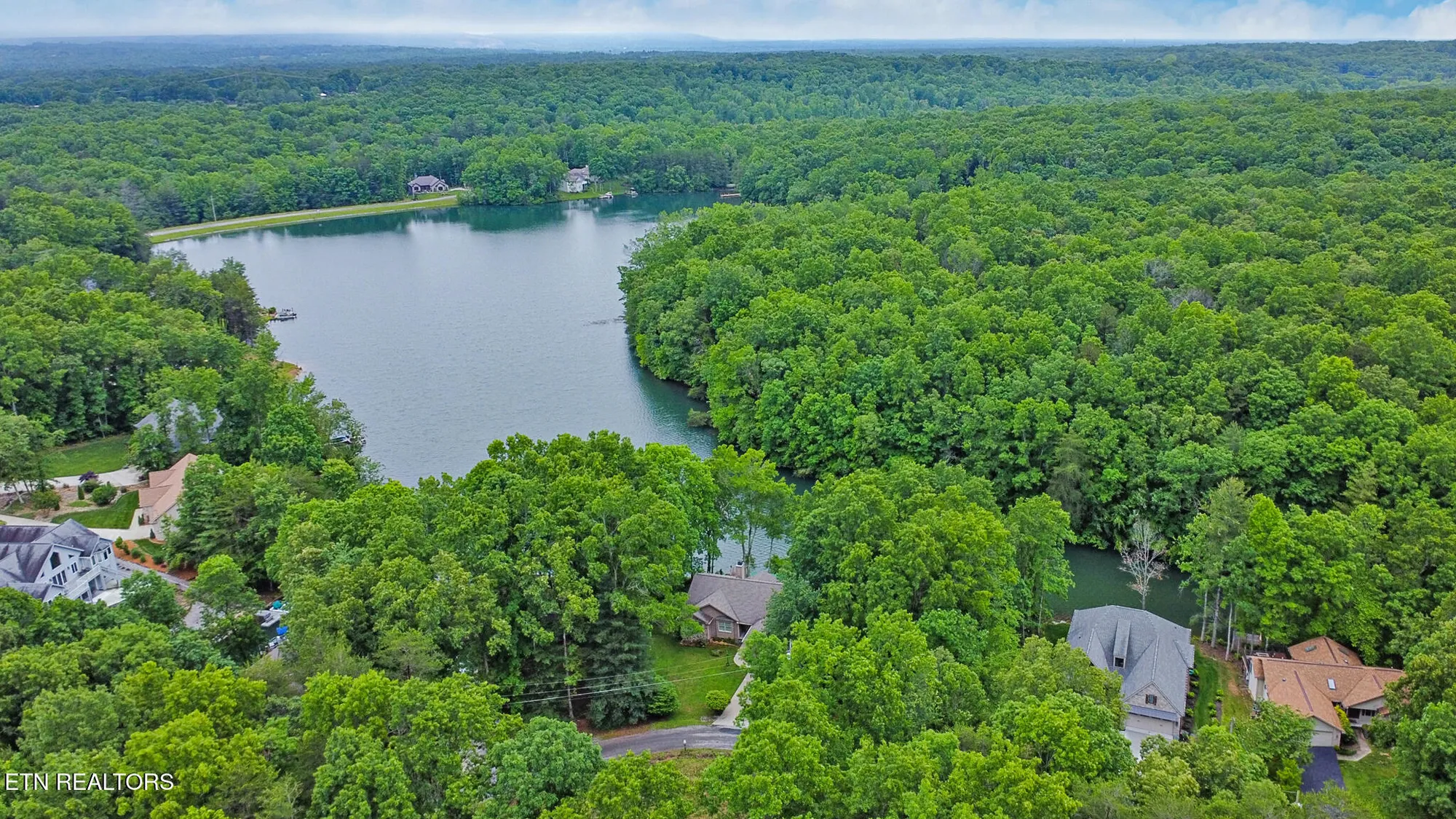 Property Slideshow image 5 of 58 | 45 calderwood cir, Crossville, TN, 38558