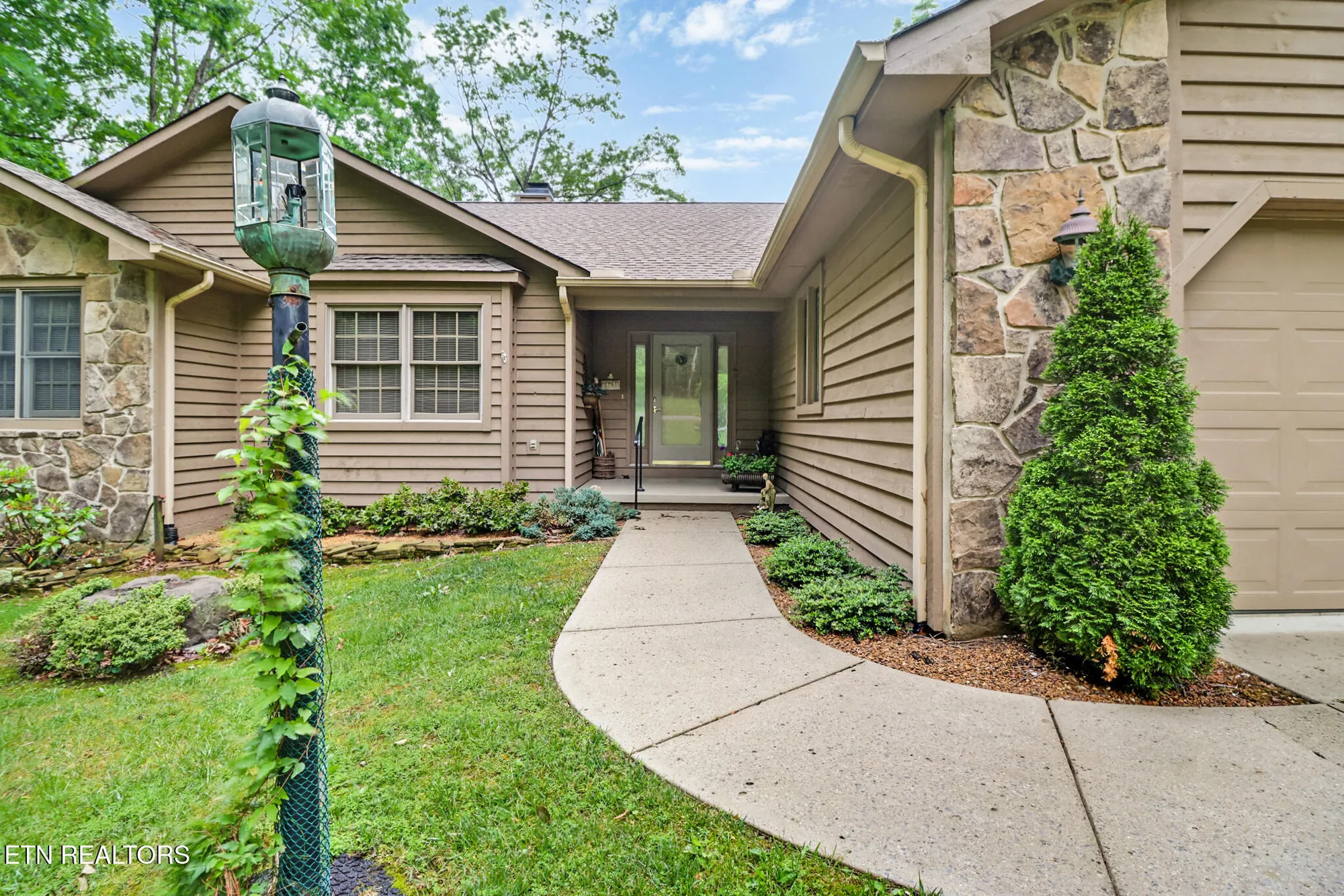 Property Slideshow image 7 of 58 | 45 calderwood cir, Crossville, TN, 38558