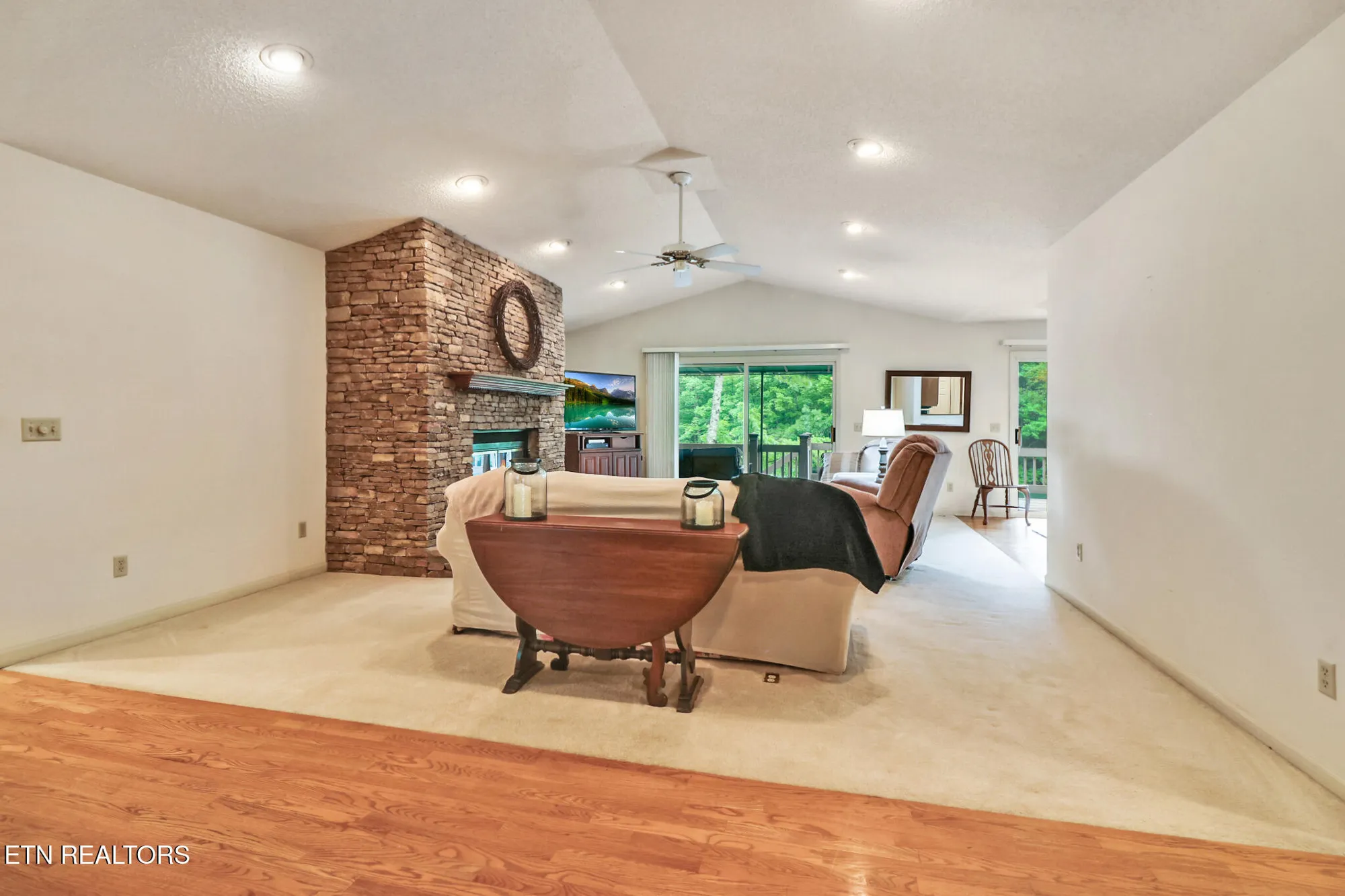 Property Slideshow image 10 of 58 | 45 calderwood cir, Crossville, TN, 38558