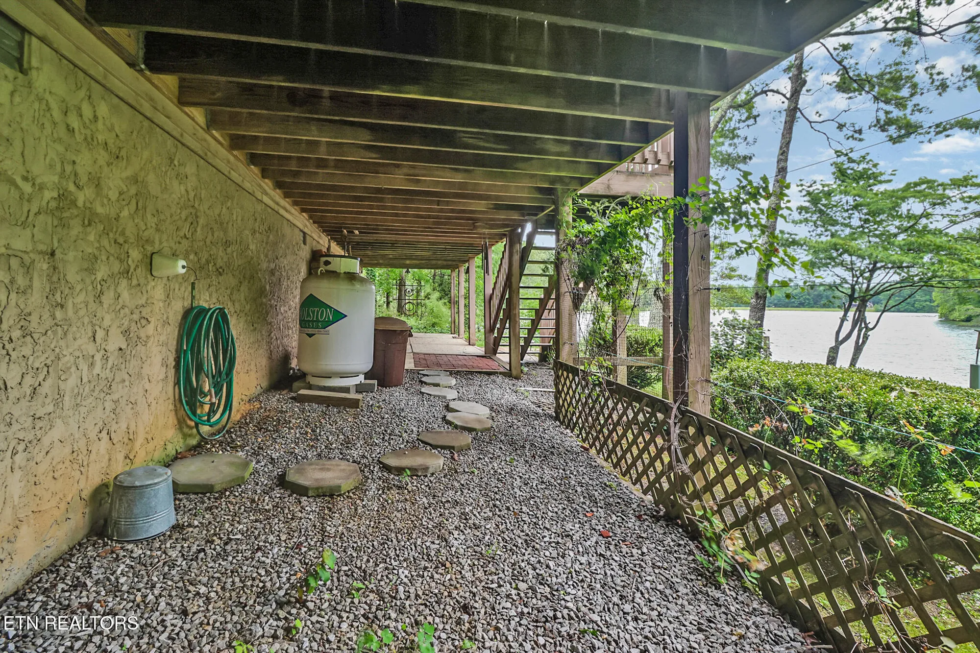 Property Slideshow image 44 of 58 | 45 calderwood cir, Crossville, TN, 38558