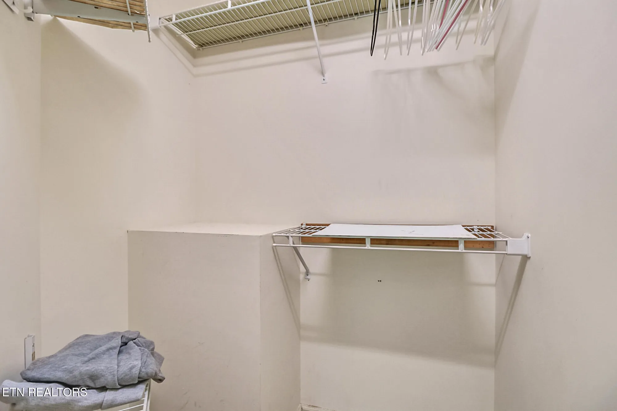 Property Slideshow image 26 of 58 | 45 calderwood cir, Crossville, TN, 38558