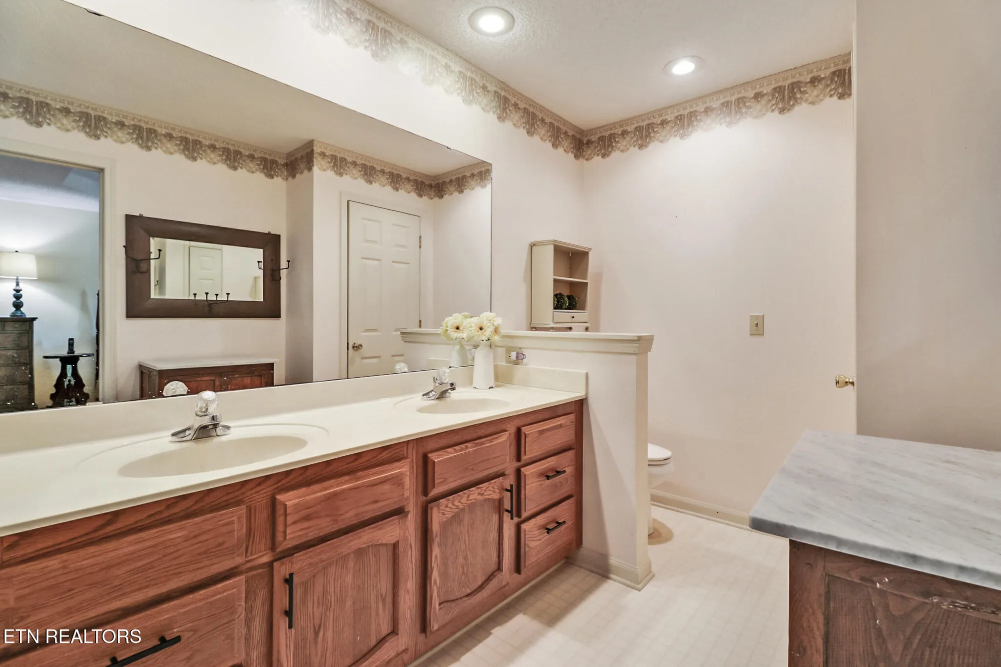 Property Slideshow image 27 of 58 | 45 calderwood cir, Crossville, TN, 38558