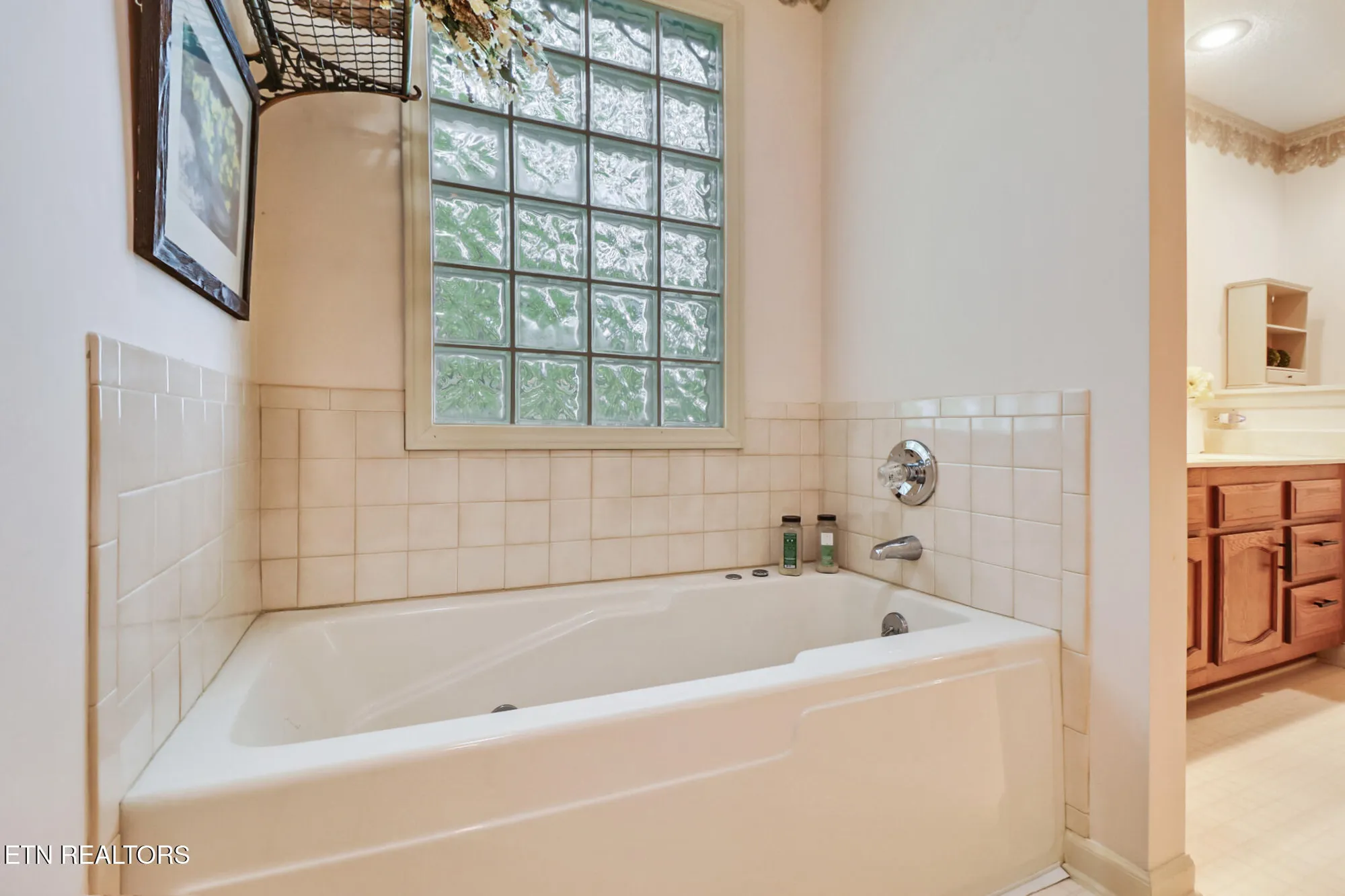 Property Slideshow image 29 of 58 | 45 calderwood cir, Crossville, TN, 38558