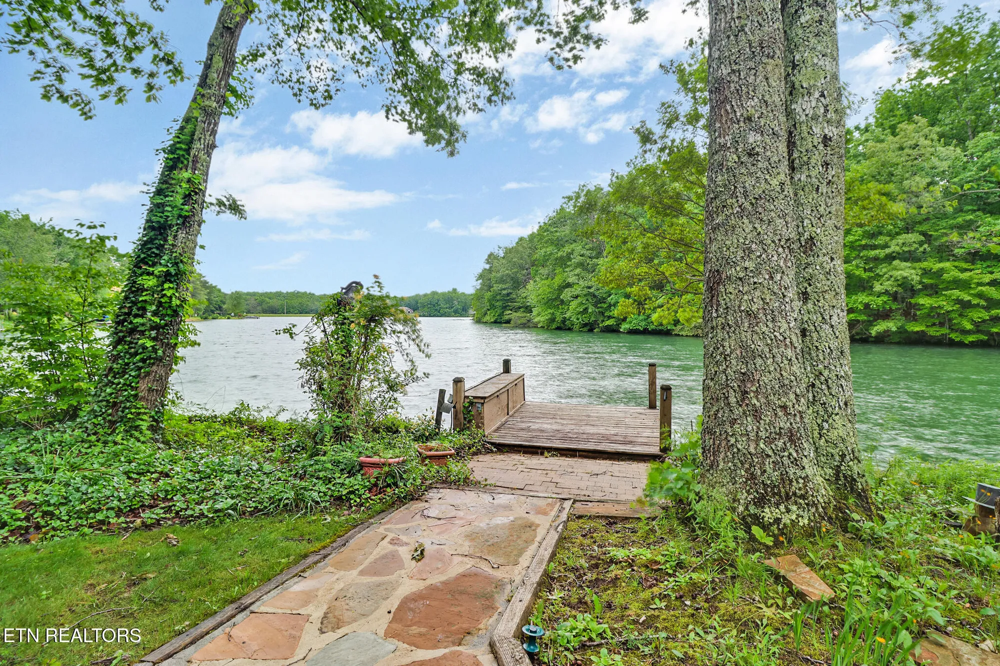 Property Slideshow image 47 of 58 | 45 calderwood cir, Crossville, TN, 38558