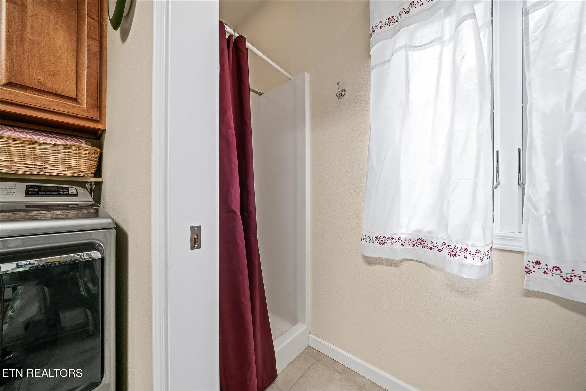 Property Slideshow image 42 of 63 | 36 thames ct, Crossville, TN, 38558