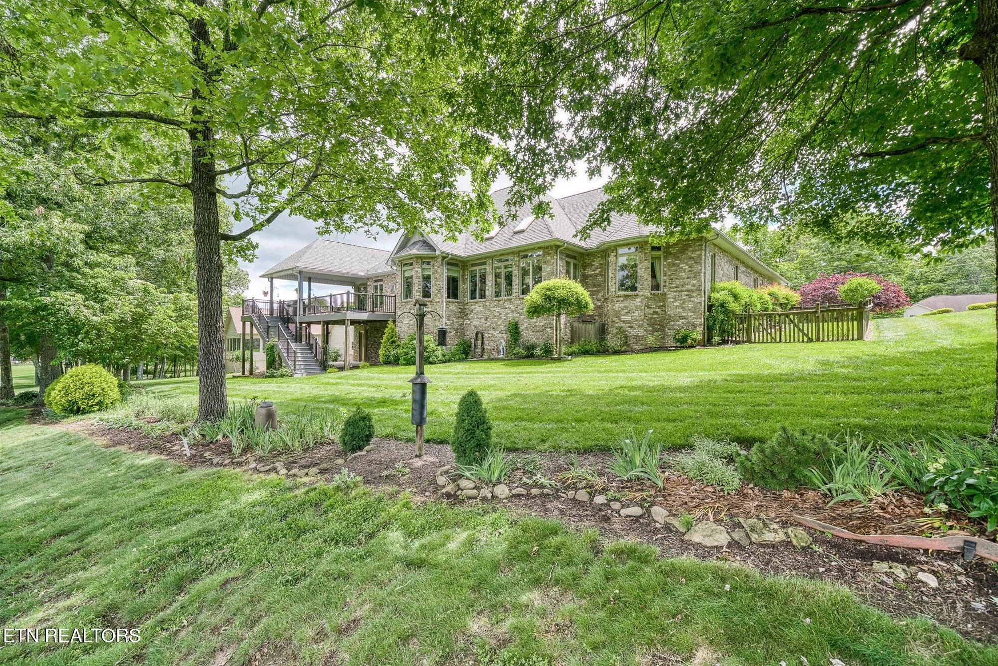 Property Slideshow image 12 of 63 | 36 thames ct, Crossville, TN, 38558