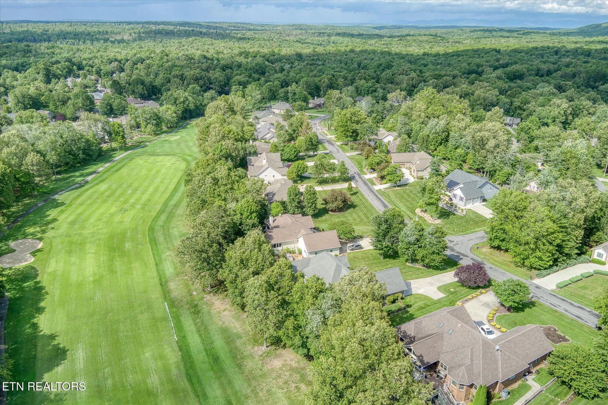 Property Slideshow image 21 of 63 | 36 thames ct, Crossville, TN, 38558