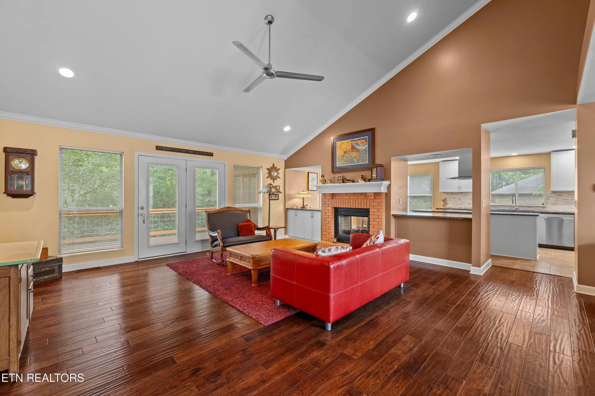 Property Slideshow image 6 of 45 | 117 tahlequah ln, Loudon, TN, 37774