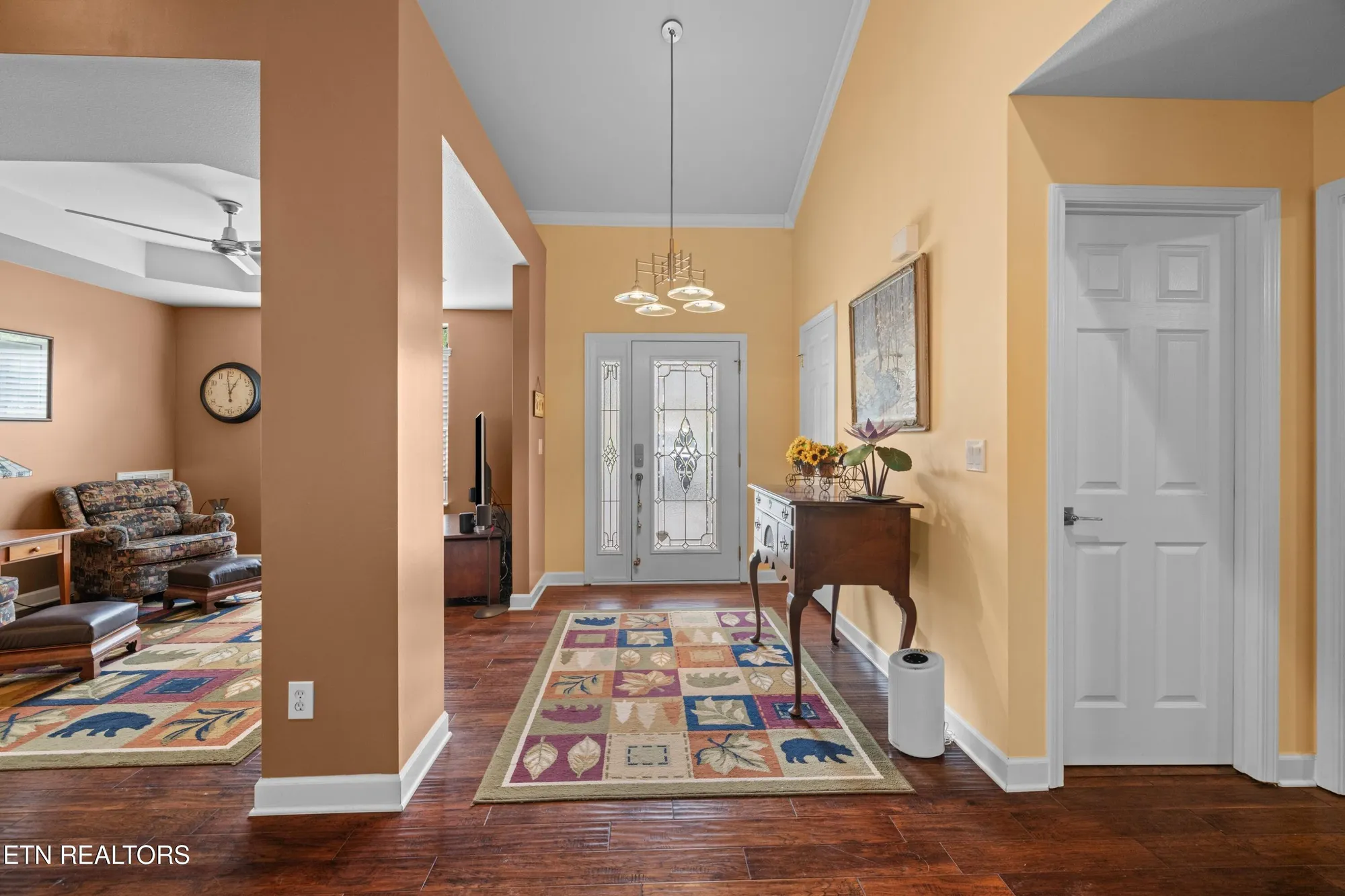 Property Slideshow image 10 of 45 | 117 tahlequah ln, Loudon, TN, 37774