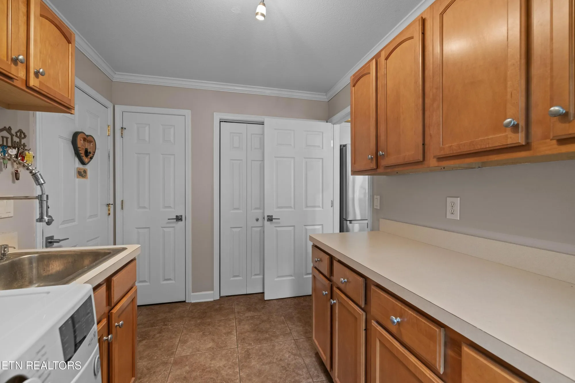 Property Slideshow image 16 of 45 | 117 tahlequah ln, Loudon, TN, 37774