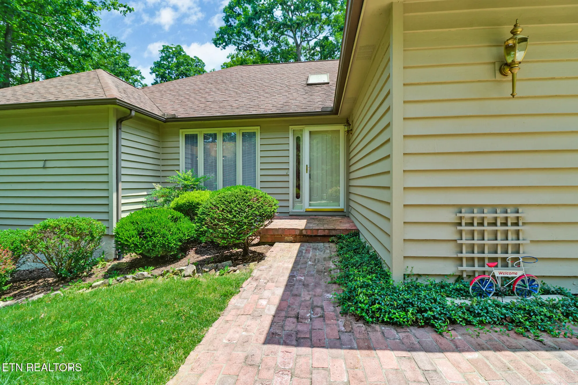 Property Slideshow image 5 of 43 | 131 snead dr, Crossville, TN, 38558