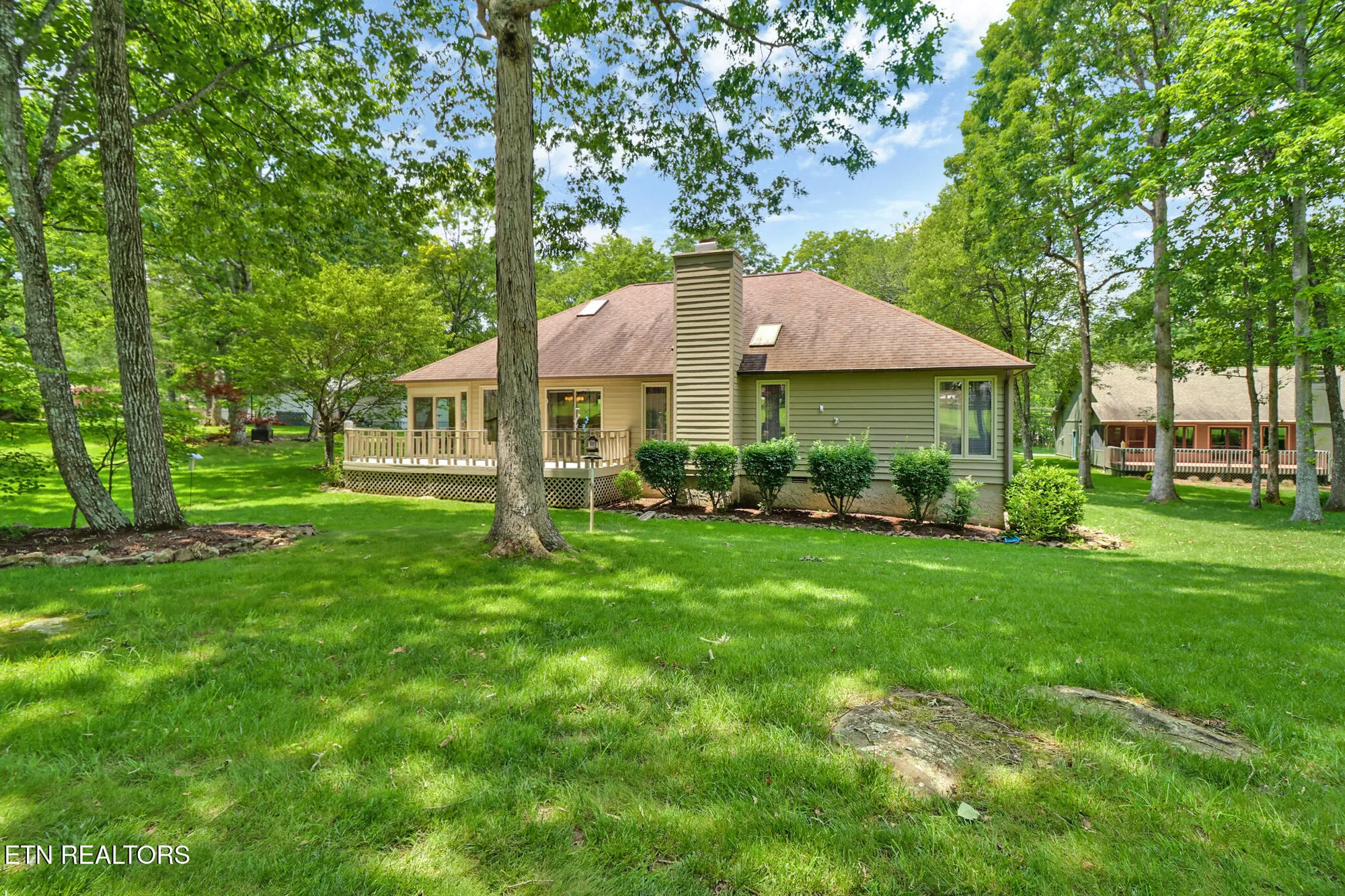 Property Slideshow image 23 of 43 | 131 snead dr, Crossville, TN, 38558