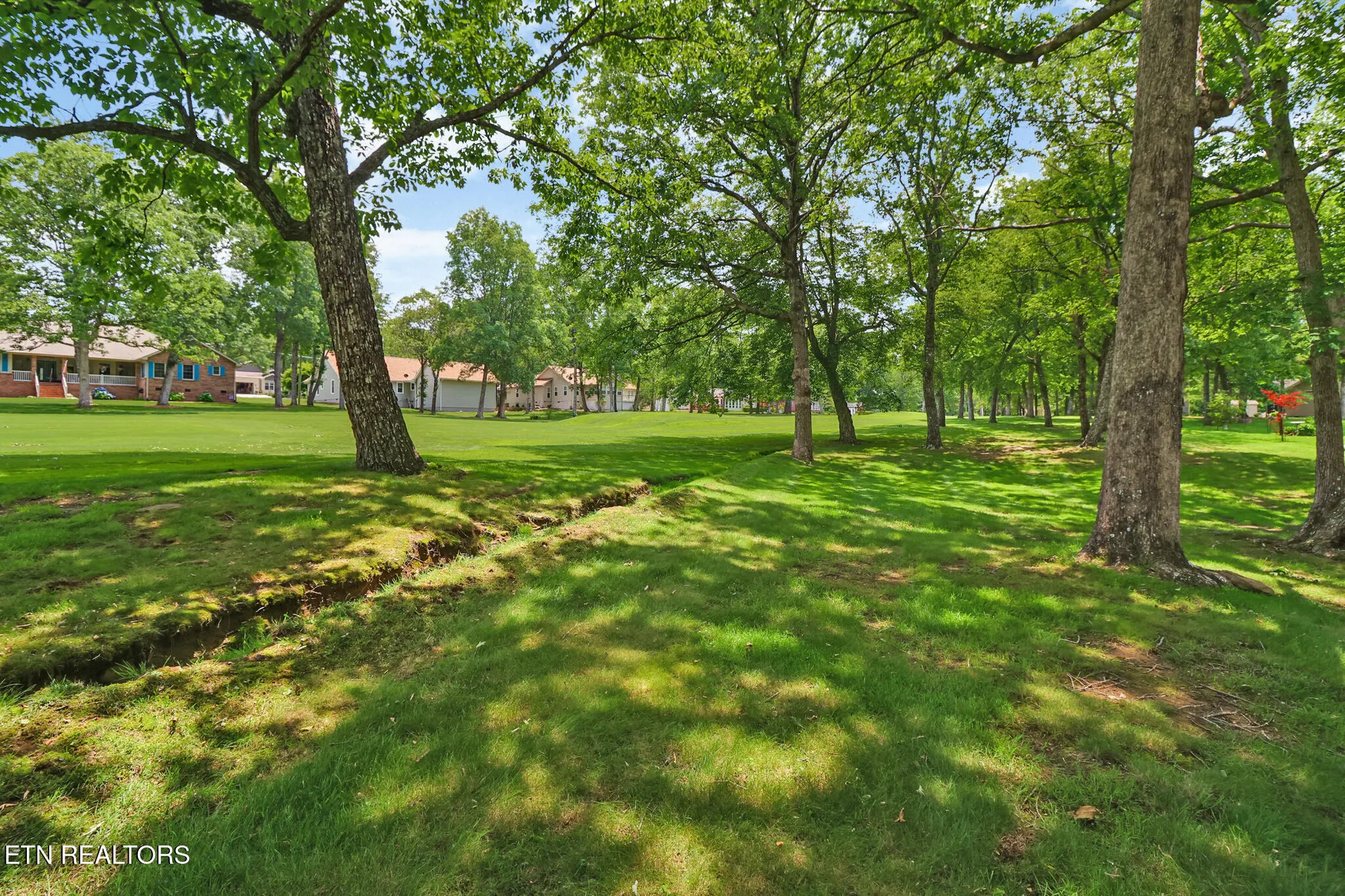 Property Slideshow image 16 of 43 | 131 snead dr, Crossville, TN, 38558