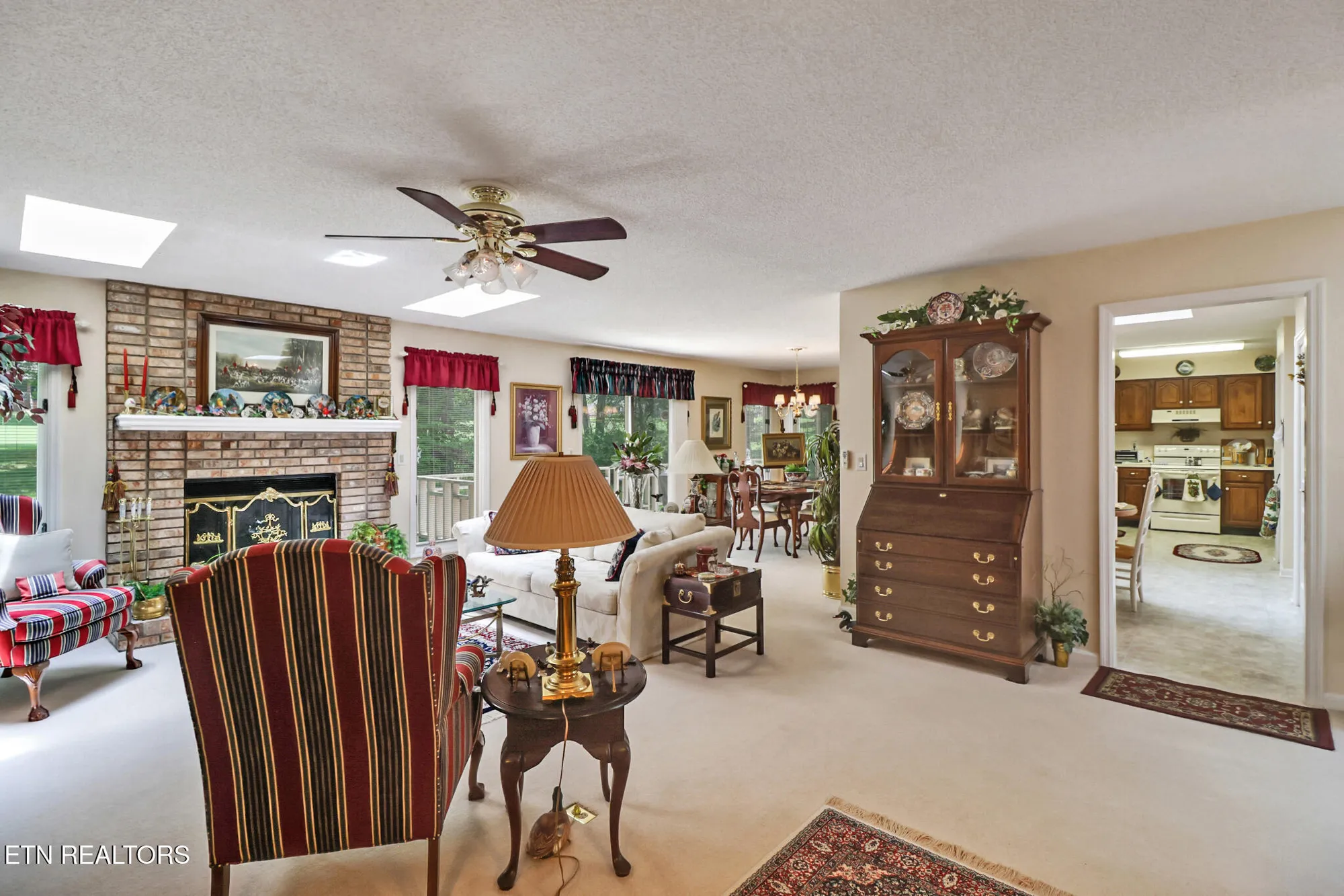 Property Slideshow image 17 of 43 | 131 snead dr, Crossville, TN, 38558